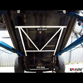 ISUZU D-MAX 2.5D 11+ ULTRARACING 4P REAR LOWER BRACE 2037