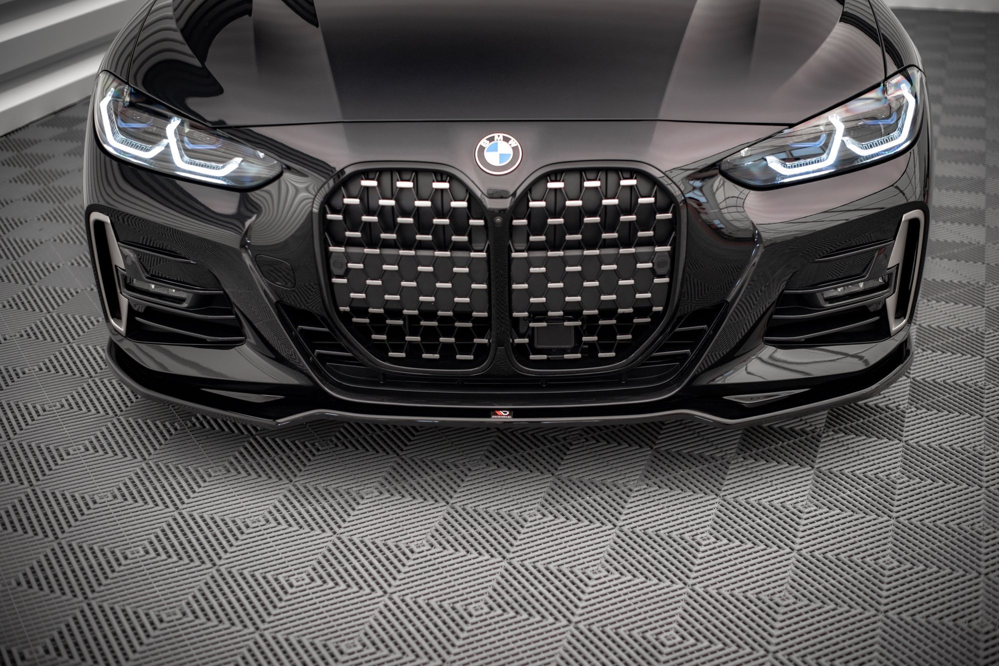 Front Splitter V.3 BMW 4 M-Pack / M440i G22 / G23 - 2