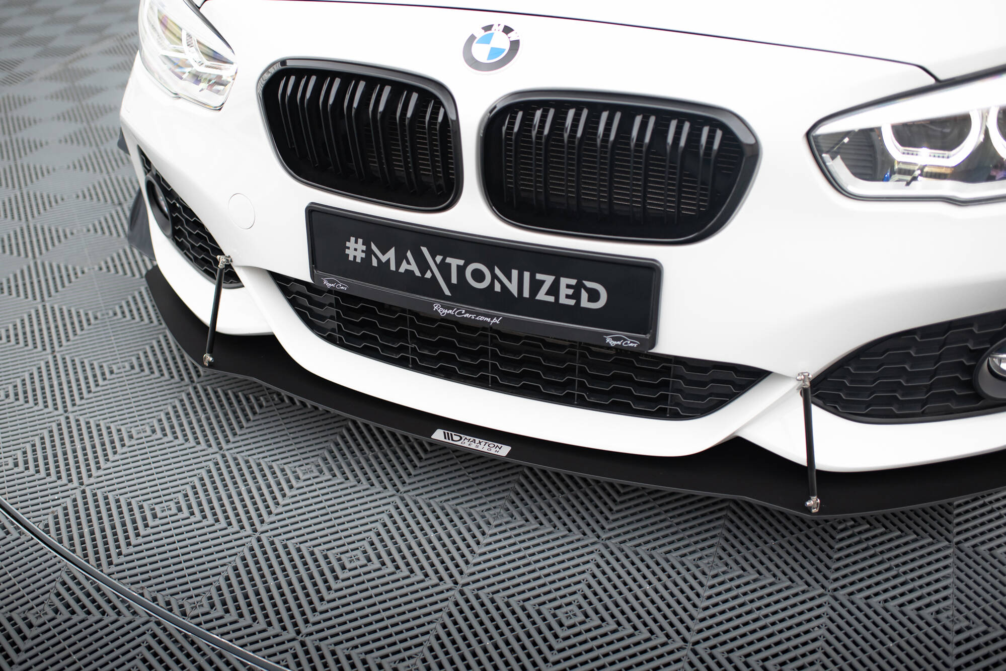 Front Racing Splitter V.1 BMW 1 F20 / F21 Facelift - 4