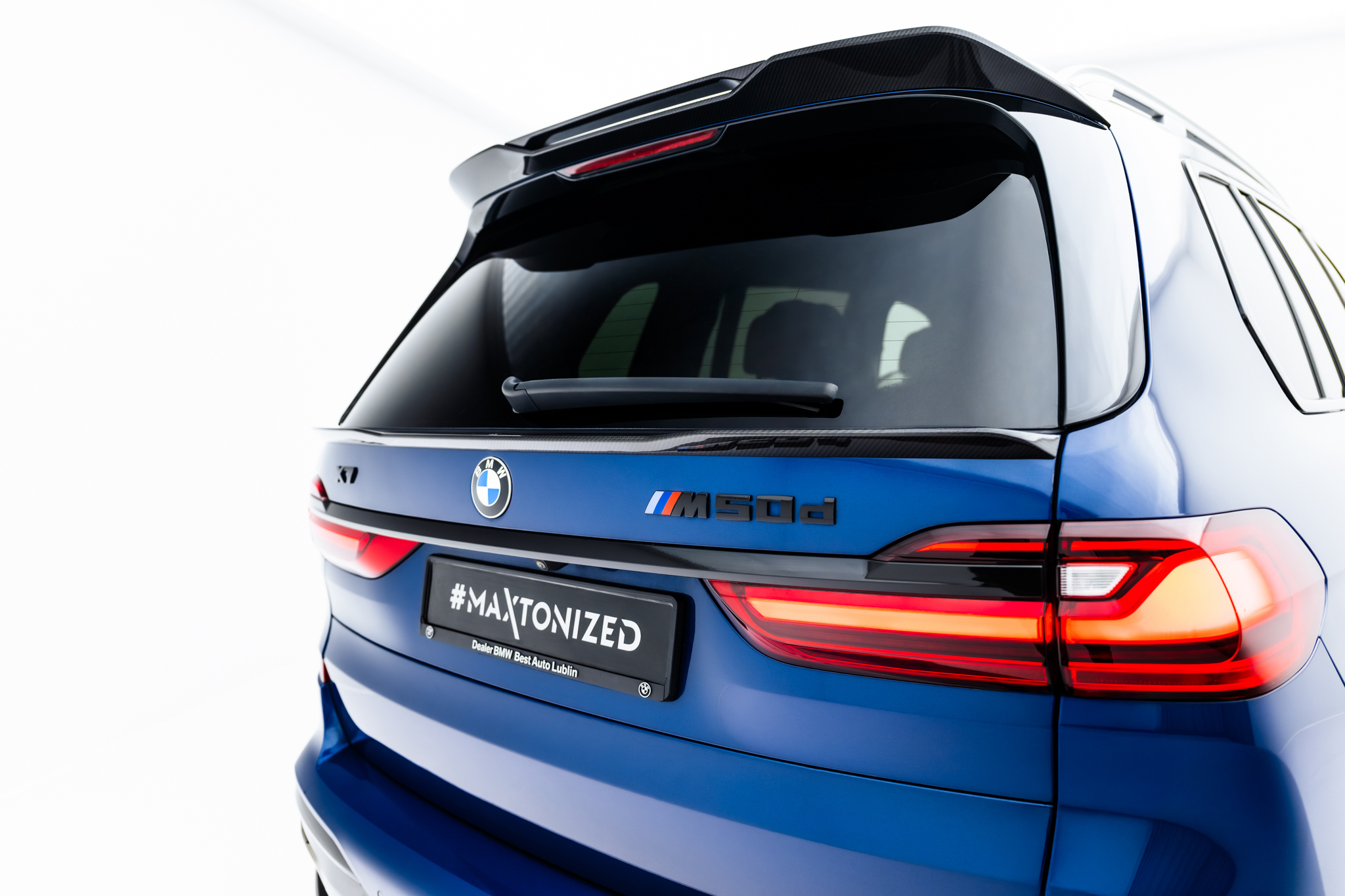 PREPREG CARBON FIBER TAILGATE SPOILER (LOWER) SUITABLE FOR BMW X7 M-PACK G07 – MAXTON DESIGN - 3