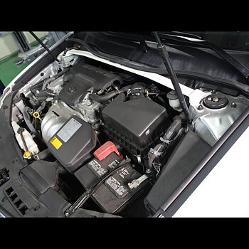 TOYOTA CAMRY XV50 2.5 12+ ULTRARACING FRONT UPPER STRUTBAR