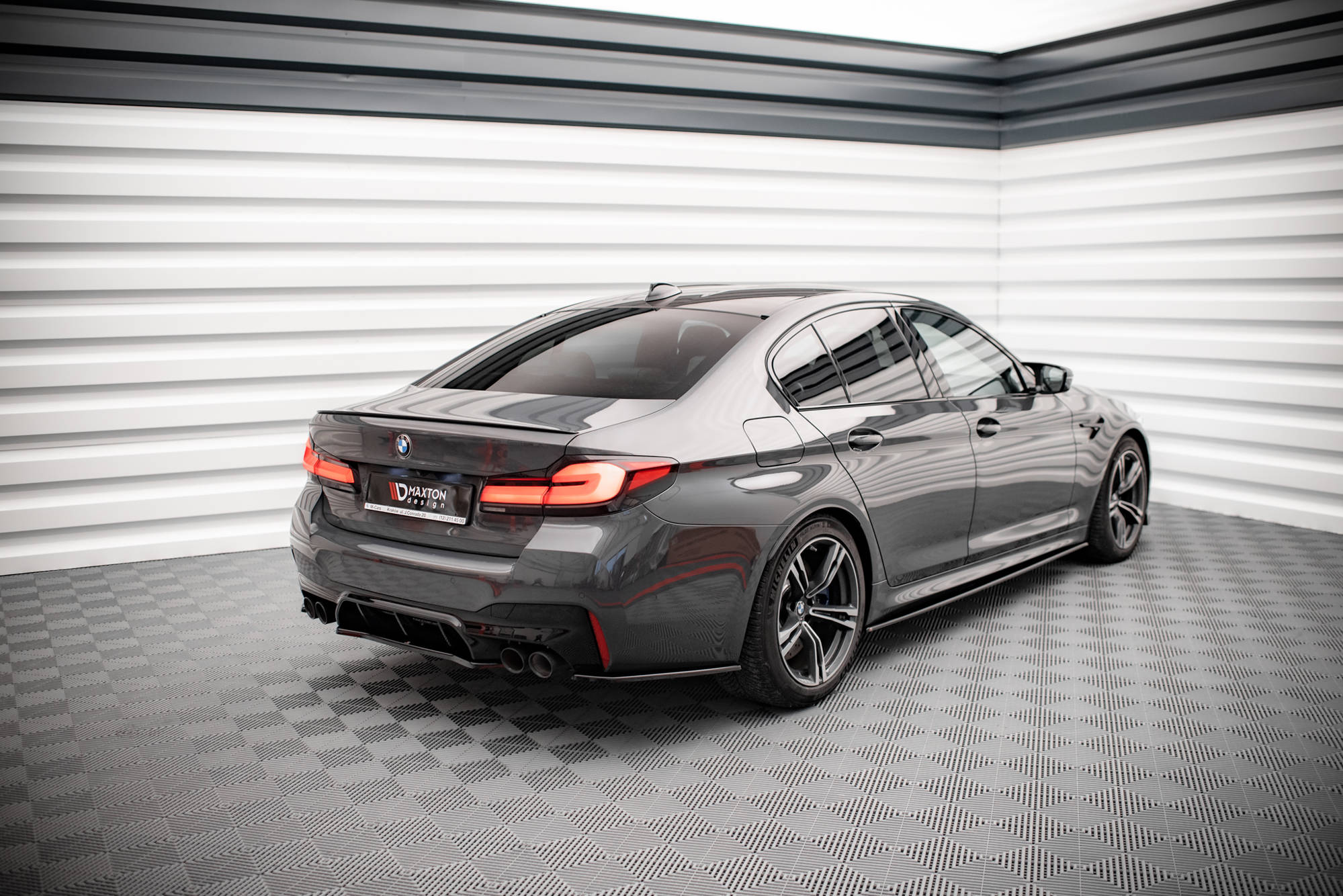 Rear Side Splitters BMW M5 F90 - 4