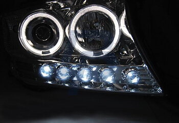 STRÅLKASTARE TOYOTA LAND CRUISER FJ200 07-12 ANGEL EYES KROMADE