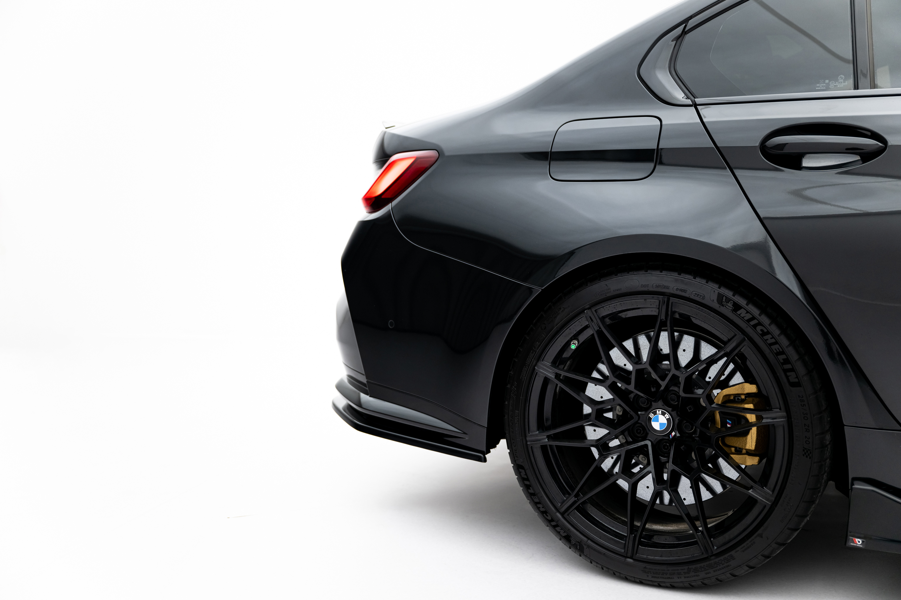 REAR SIDE SPLITTERS V.3 SUITABLE FOR BMW M3 SEDAN / TOURING G80 / G81 – MAXTON DESIGN - 4