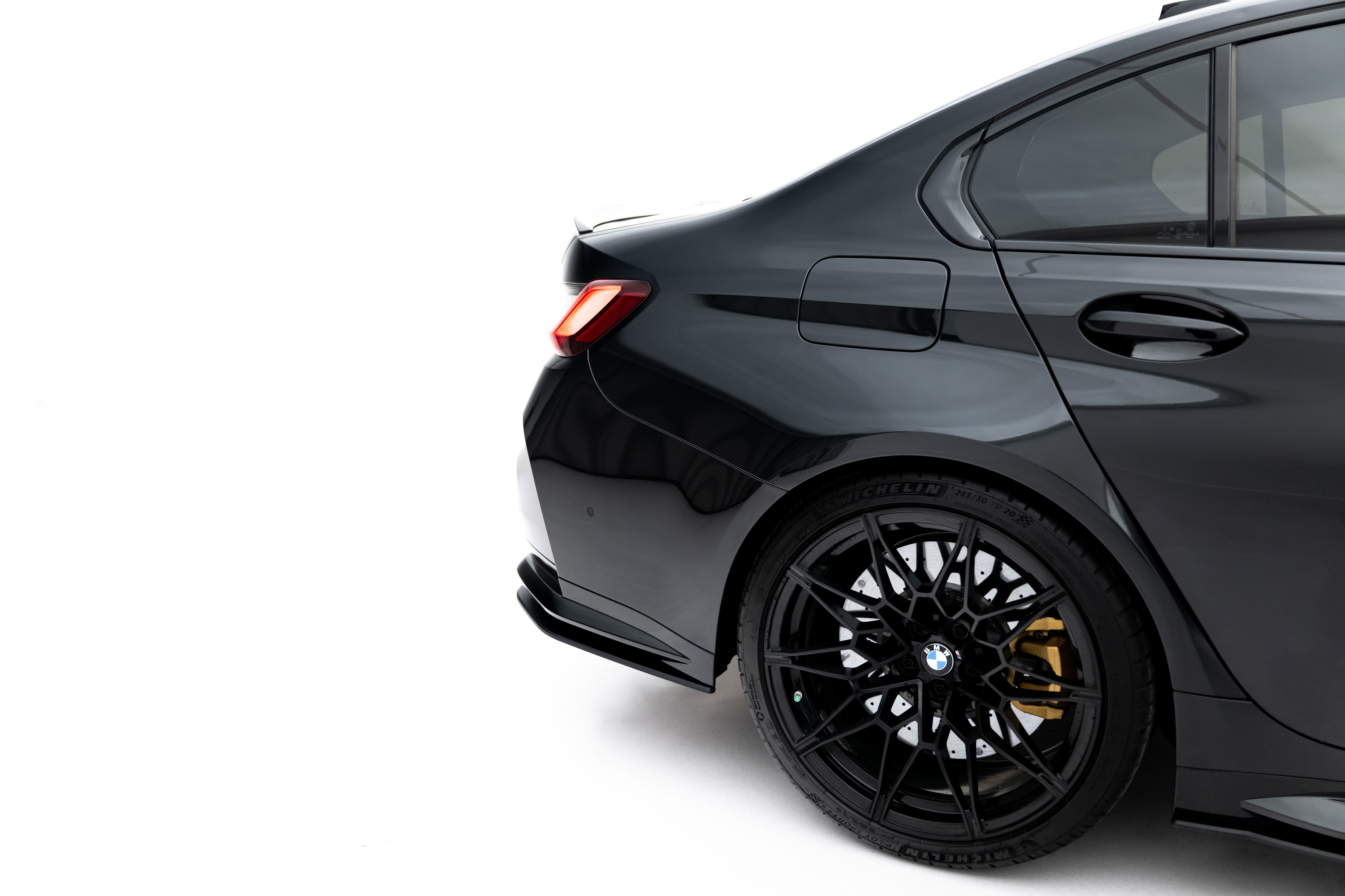 STREET PRO REAR SIDE SPLITTERS V.3 SUITABLE FOR BMW M3 SEDAN / TOURING G80 / G81 – MAXTON DESIGN - 2