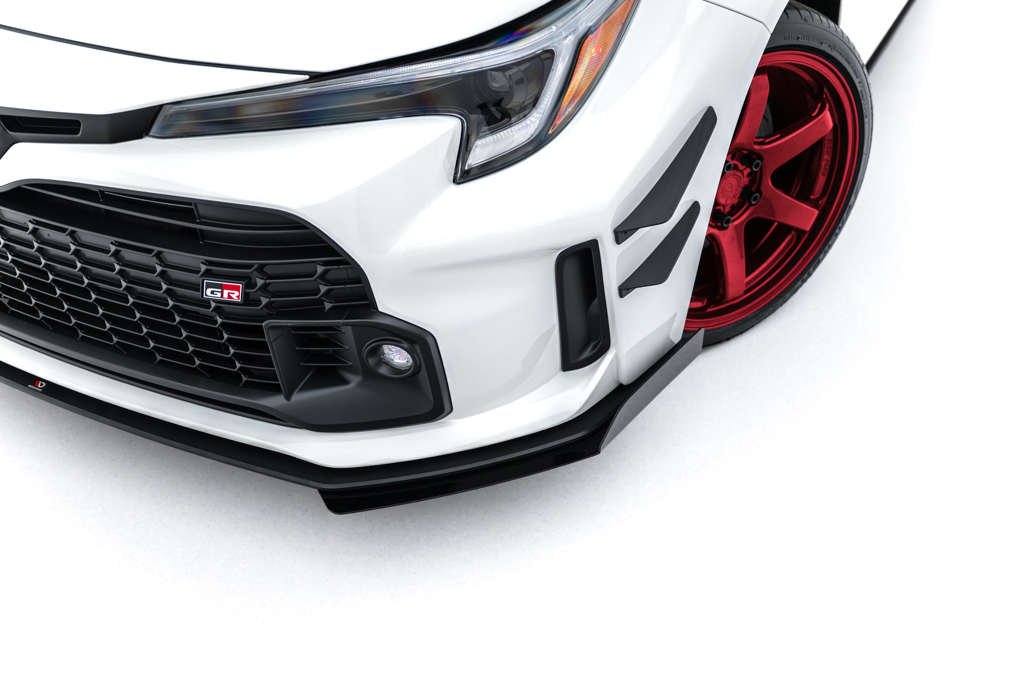 STREET PRO FRONT SPLITTER + FLAPS SUITABLE FOR TOYOTA GR COROLLA MK12 – MAXTON DESIGN - 7
