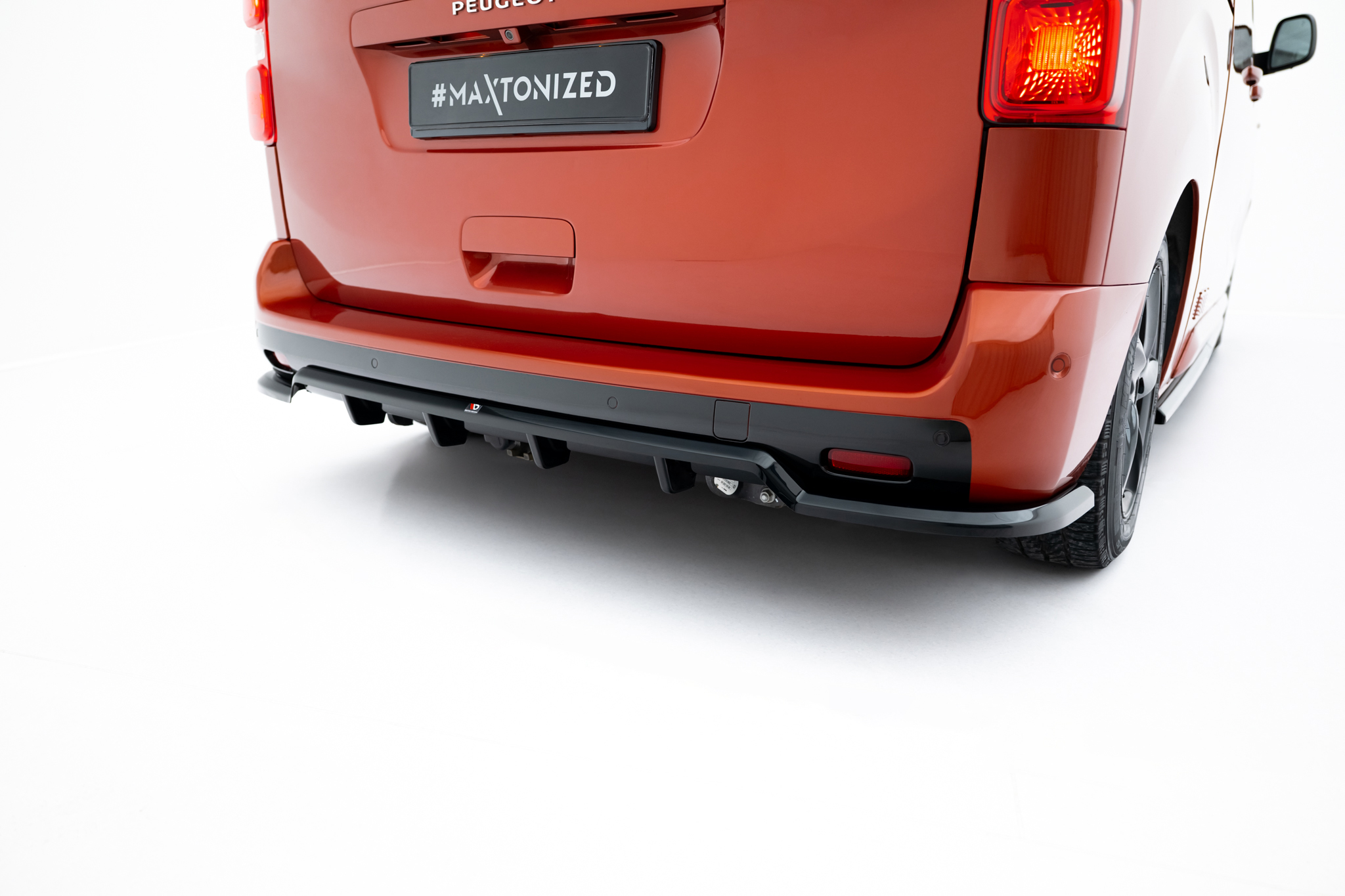 REAR SPLITTER (WITH VERTICAL BARS) SUITABLE FOR PEUGEOT EXPERT MK3 – MAXTON DESIGN - 4