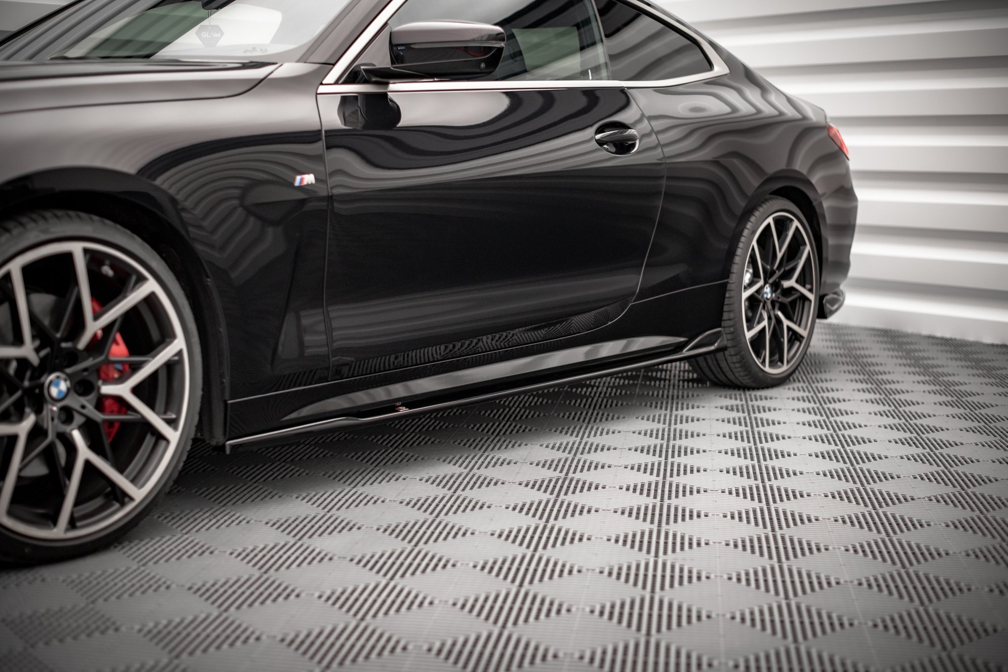 Side Skirts Diffusers V.2 BMW 4 M-Pack / M440i G22 / G23 - 2