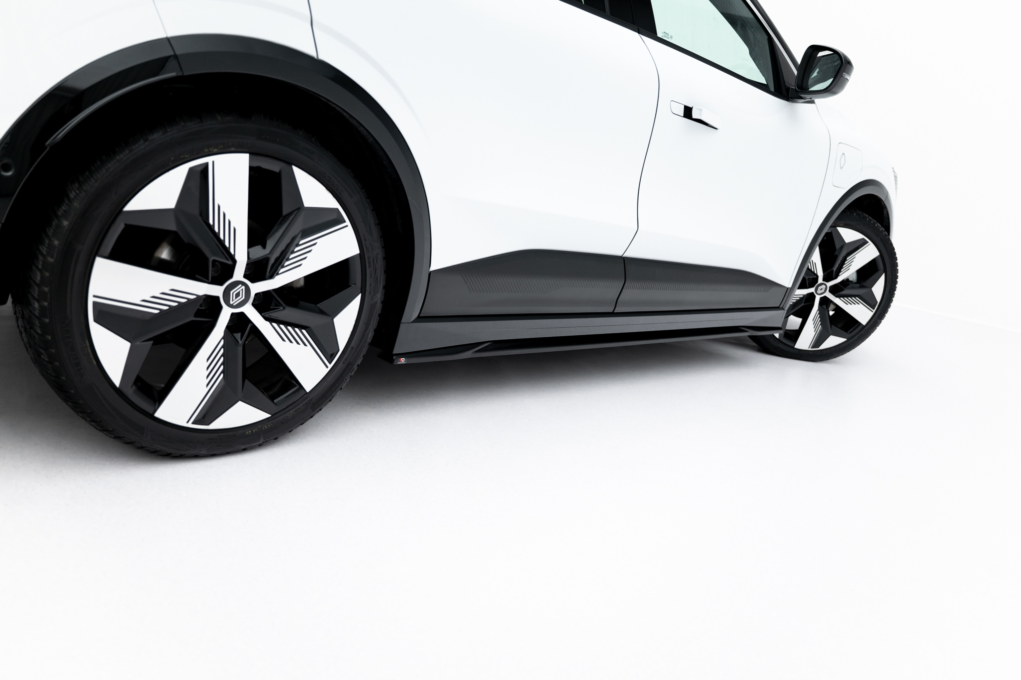 SIDE SKIRTS DIFFUSERS SUITABLE FOR RENAULT MEGANE E-TECH ELECTRIC MK1 – MAXTON DESIGN - 5