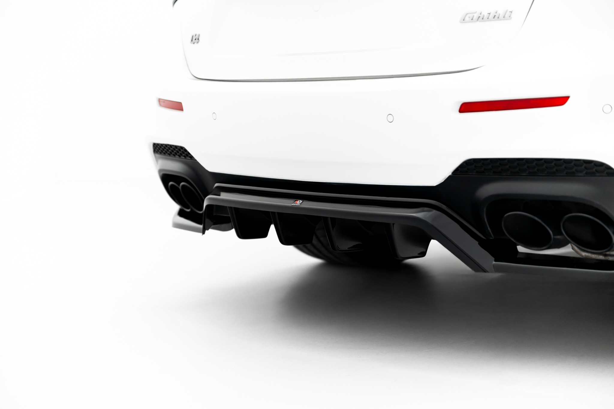 REAR SPLITTER (WITH VERTICAL BARS) SUITABLE FOR MASERATI GHIBLI MODENA MK3 FACELIFT – MAXTON DESIGN - 4