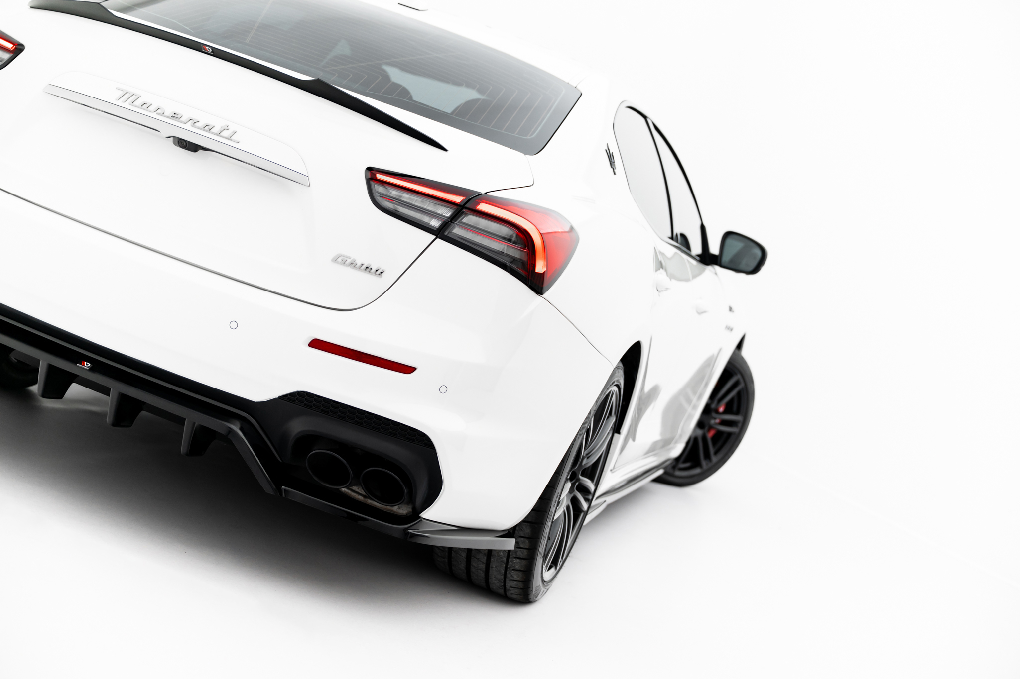 REAR SPLITTER (WITH VERTICAL BARS) SUITABLE FOR MASERATI GHIBLI MODENA MK3 FACELIFT – MAXTON DESIGN - 5