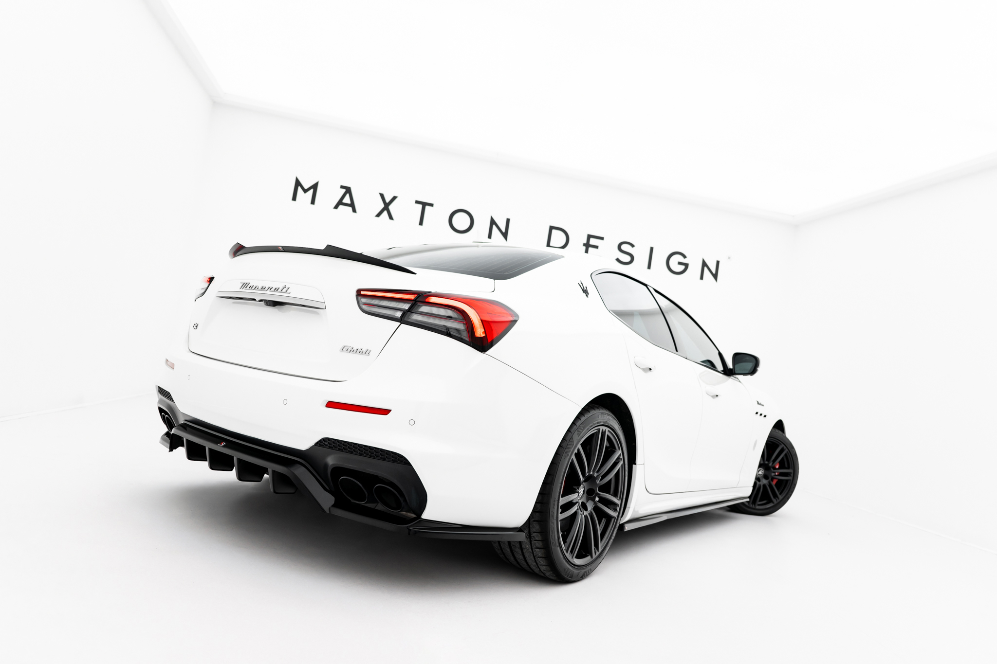 REAR SPLITTER (WITH VERTICAL BARS) SUITABLE FOR MASERATI GHIBLI MODENA MK3 FACELIFT – MAXTON DESIGN - 3