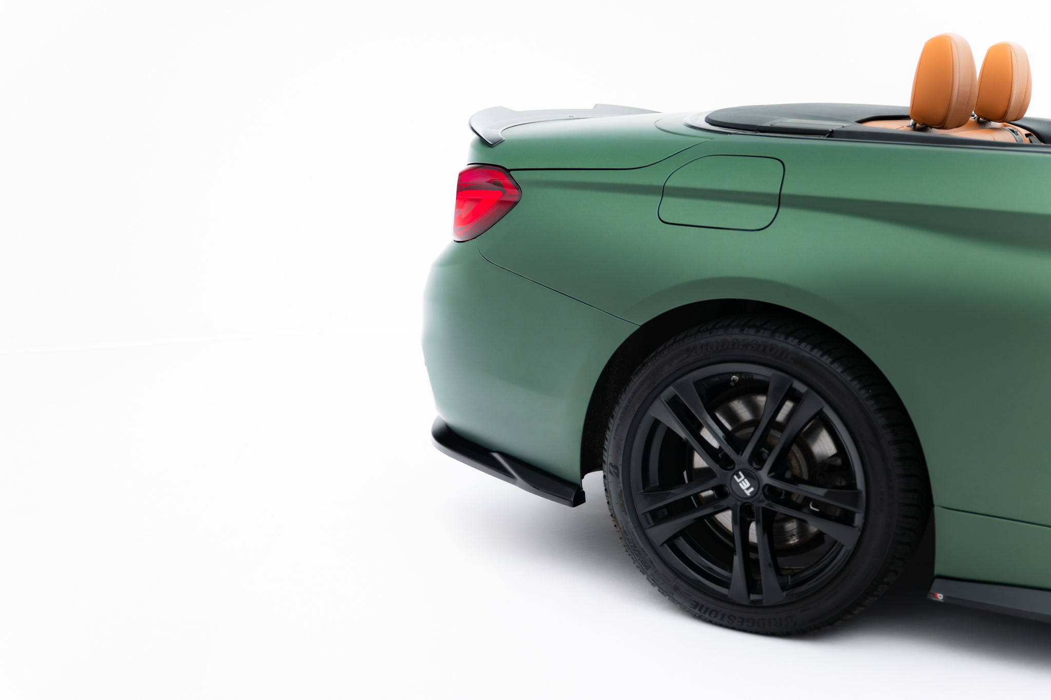 REAR SIDE SPLITTERS SUITABLE FOR BMW 4 CABRIO / COUPE F33 / F32 – MAXTON DESIGN - 5