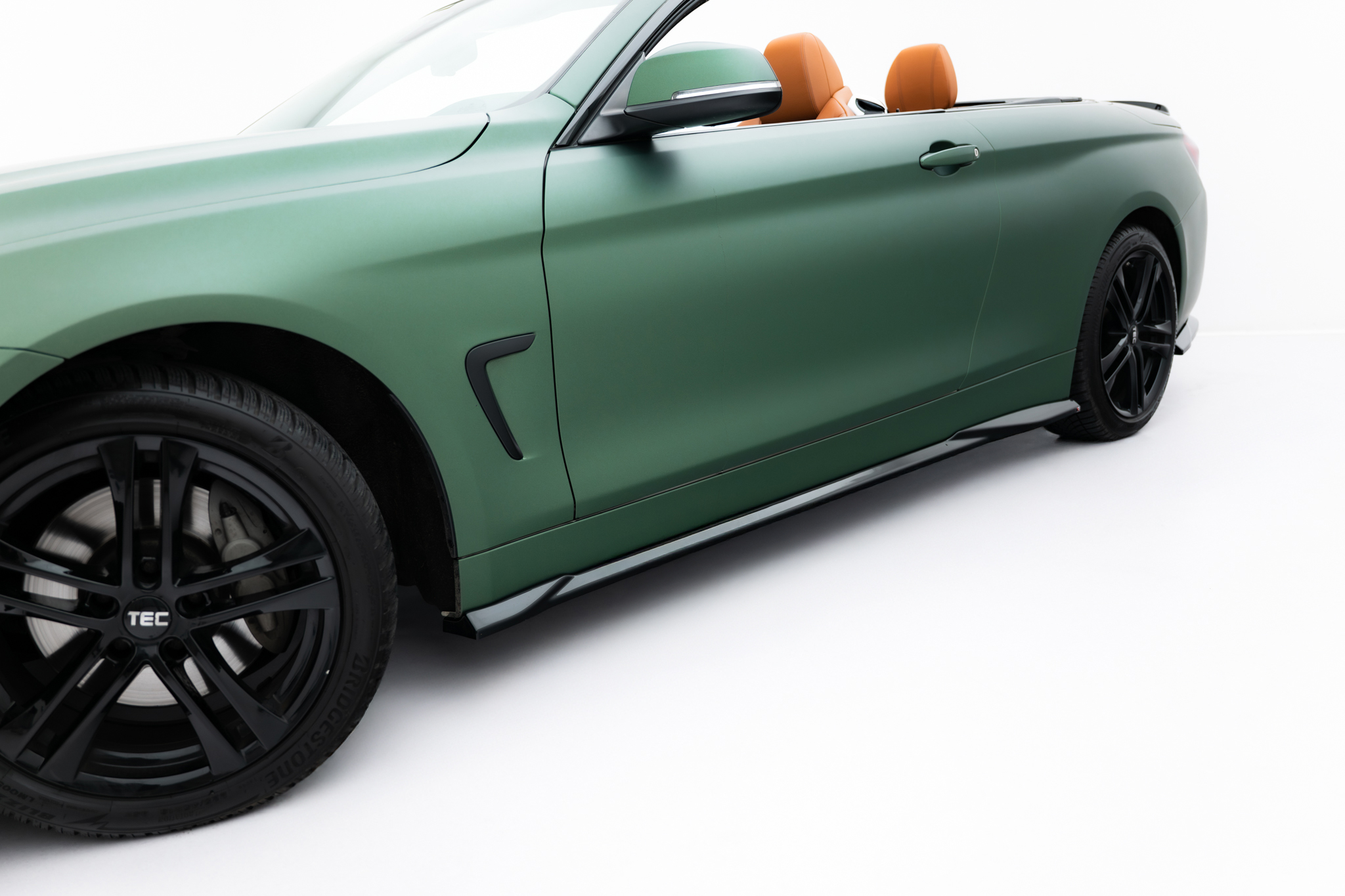 SIDE SKIRTS DIFFUSERS SUITABLE FOR BMW 4 CABRIO / COUPE F33 / F32 – MAXTON DESIGN - 2
