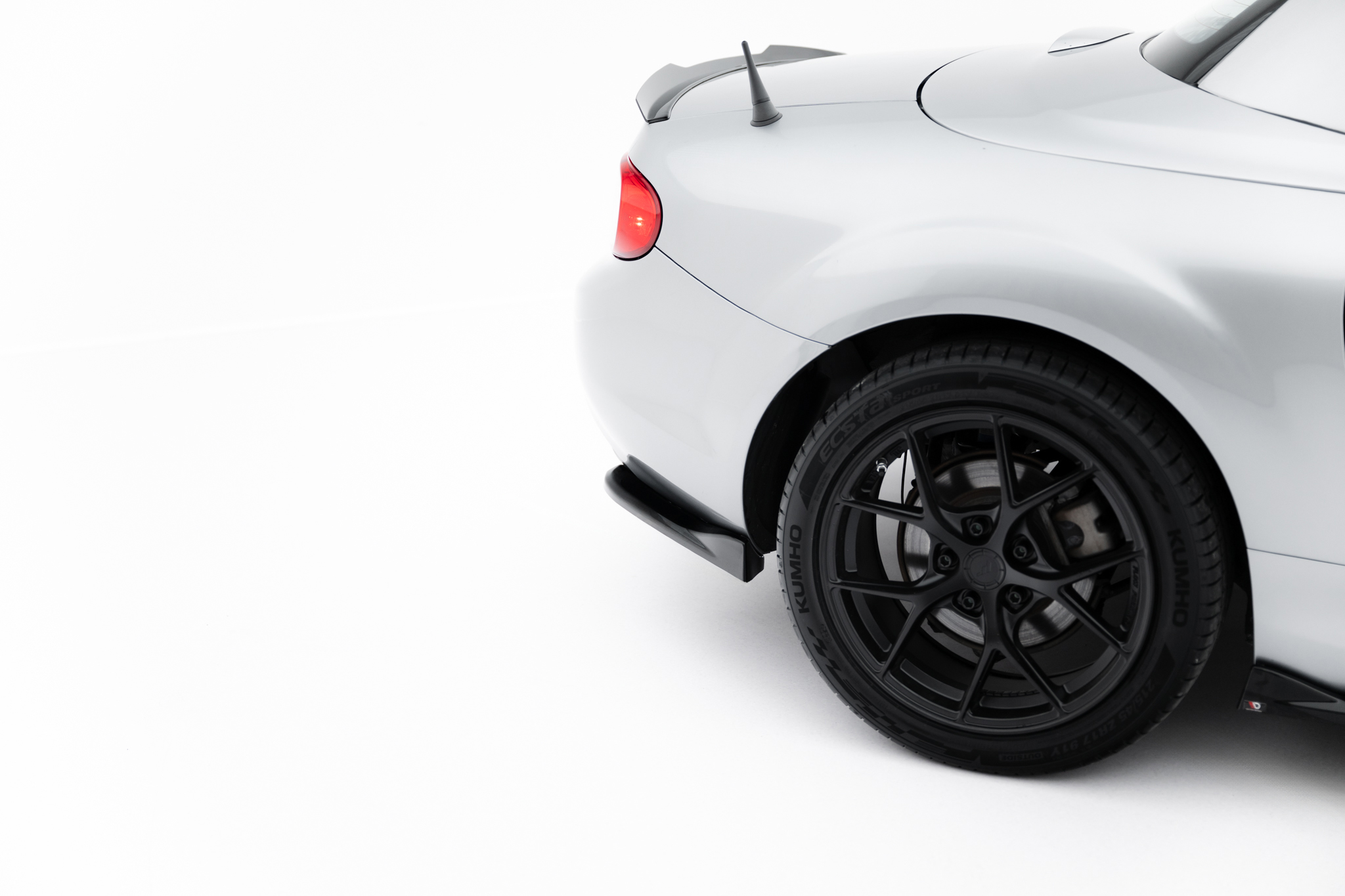REAR SIDE SPLITTERS SUITABLE FOR MAZDA MX-5 MK3 (NC) FACELIFT – MAXTON DESIGN - 5