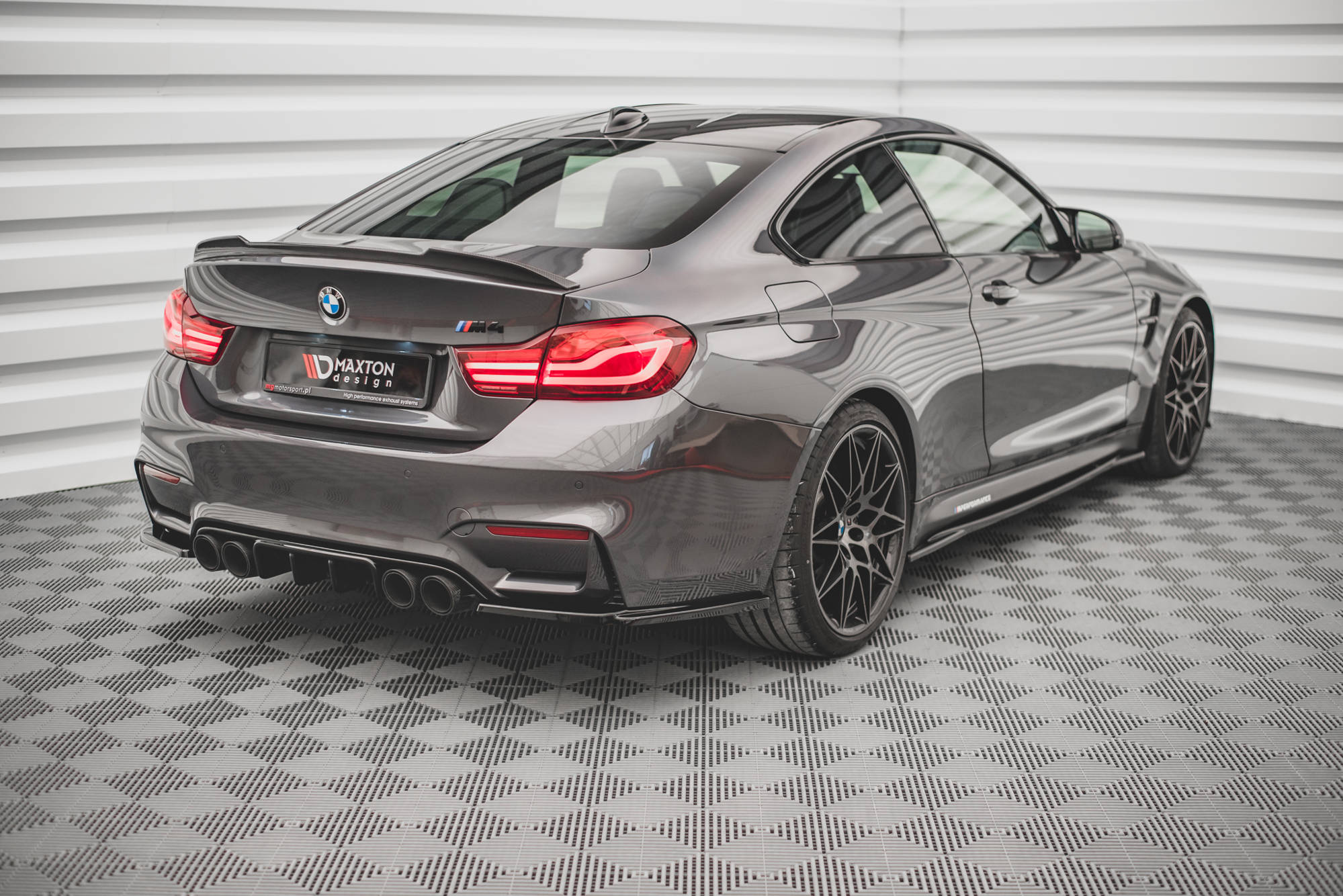 Rear Valance BMW M4 F82 (2014-2020) - 2