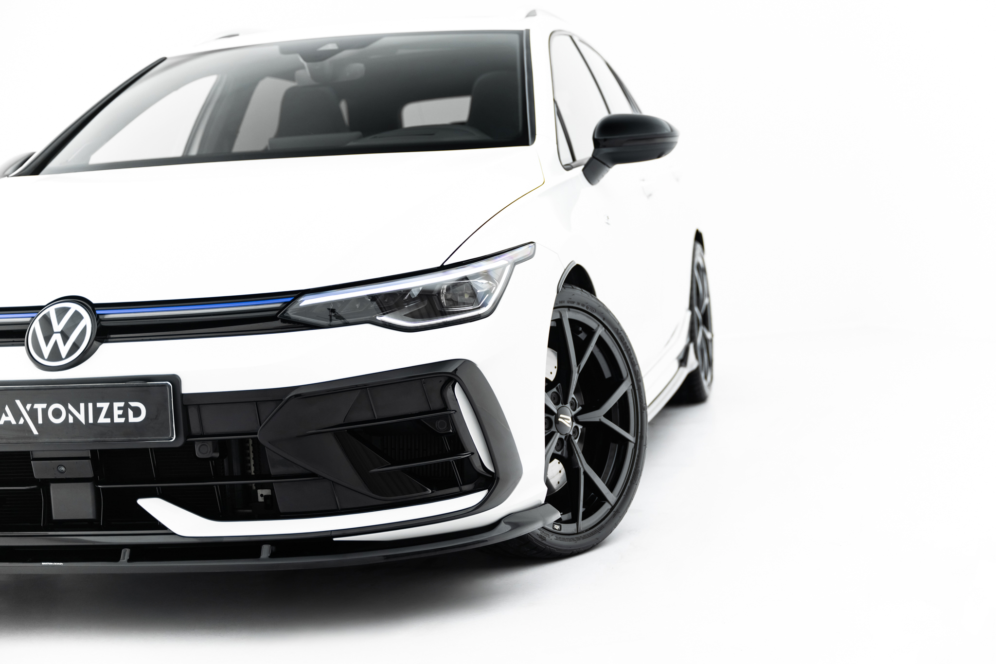 FRONTLÄPP V.2 TILL VOLKSWAGEN GOLF R VARIANT MK8 FACELIFT – MAXTON DESIGN - 2