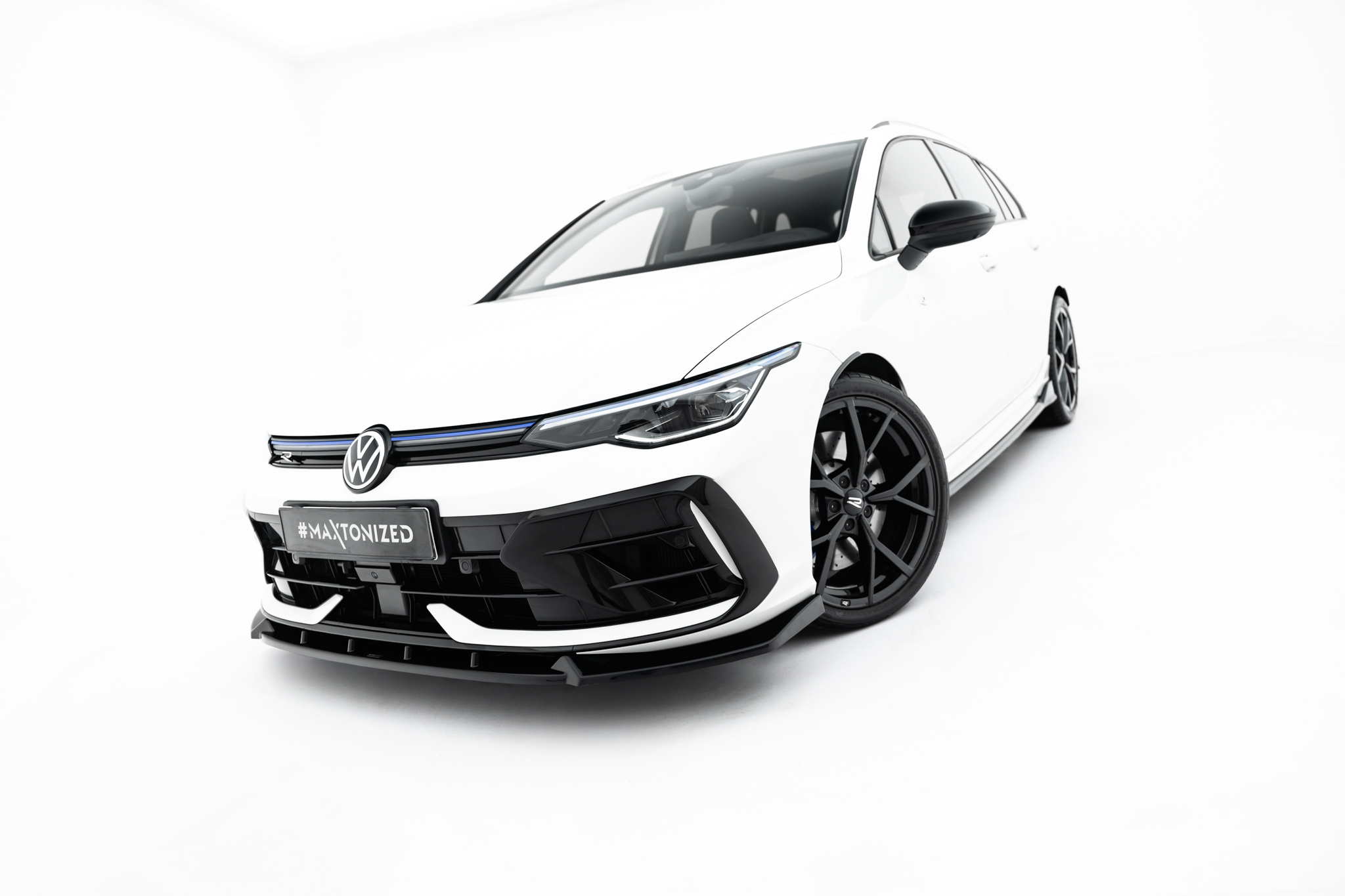 FRONTLÄPP V.3 TILL VOLKSWAGEN GOLF R VARIANT MK8 FACELIFT – MAXTON DESIGN - 7