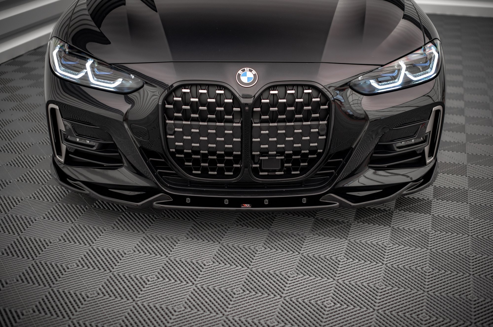 Front Splitter V.2 BMW 4 M-Pack / M440i G22 / G23 - 2