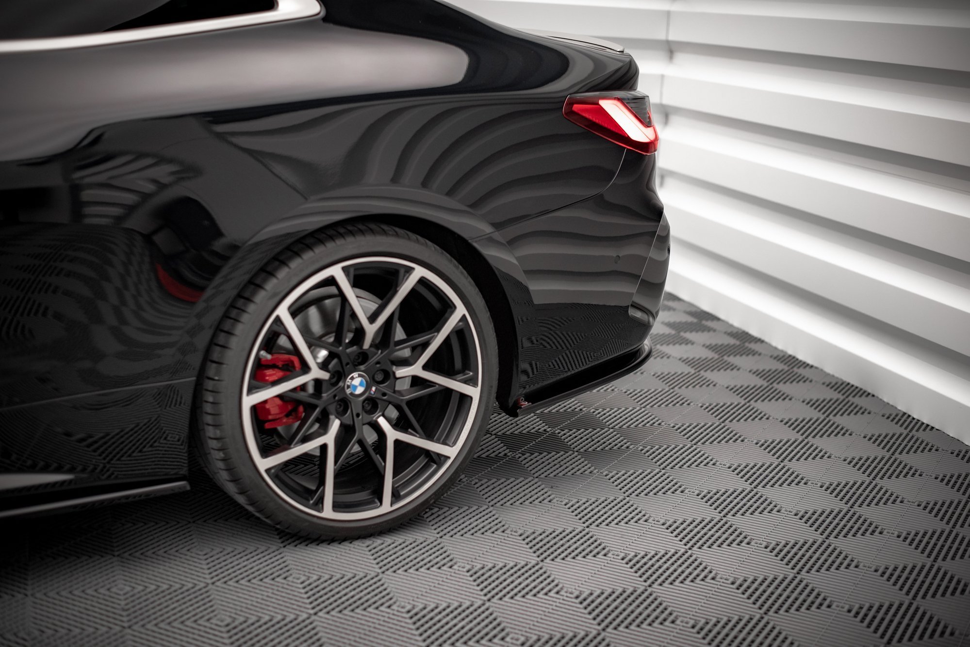 Rear Side Splitters V.1 BMW 4 M-Pack G22 / G23 - 2
