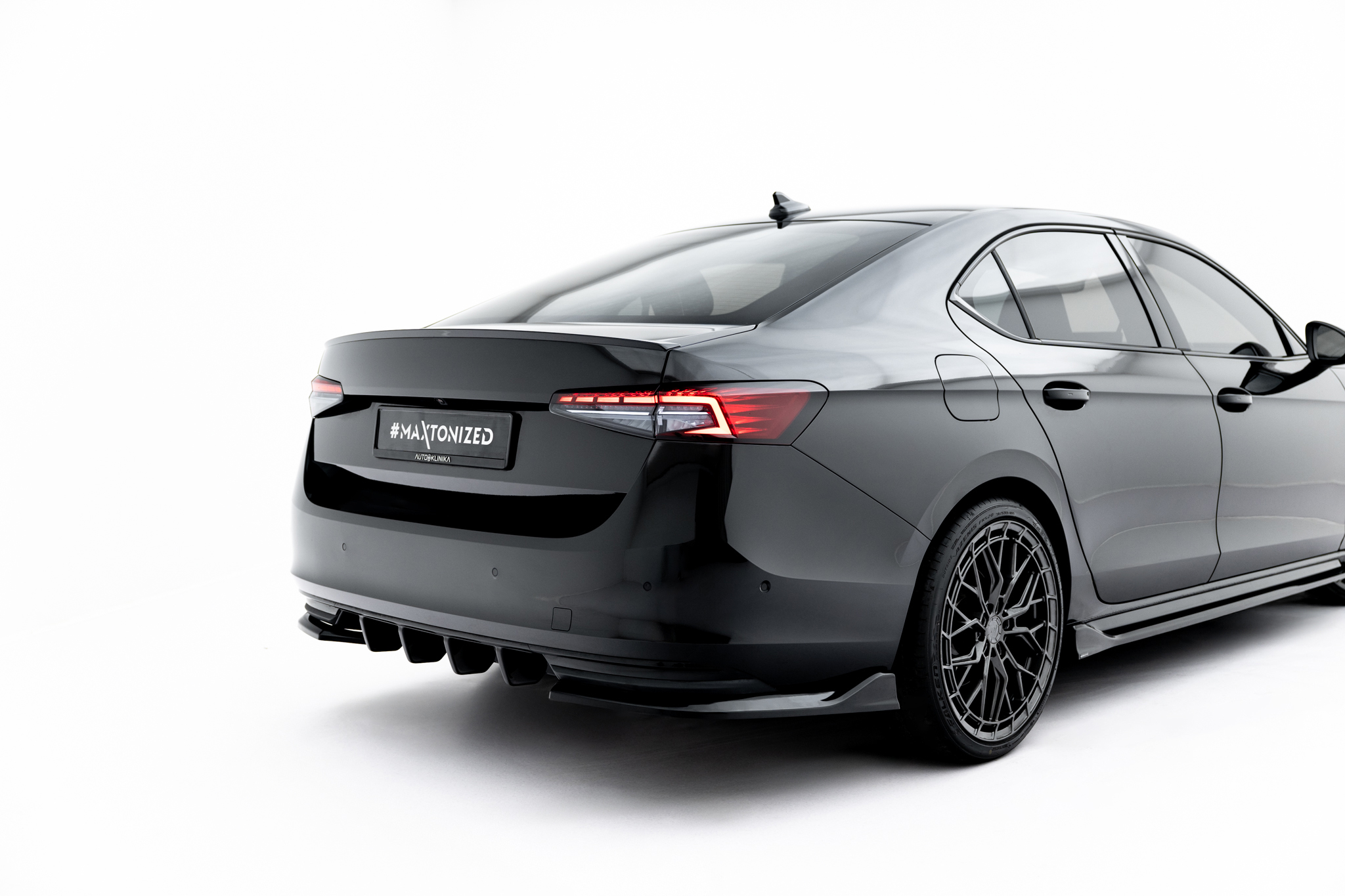 REAR SIDE SPLITTERS V.2 SUITABLE FOR SKODA SUPERB SPORTLINE MK4 – MAXTON DESIGN - 5