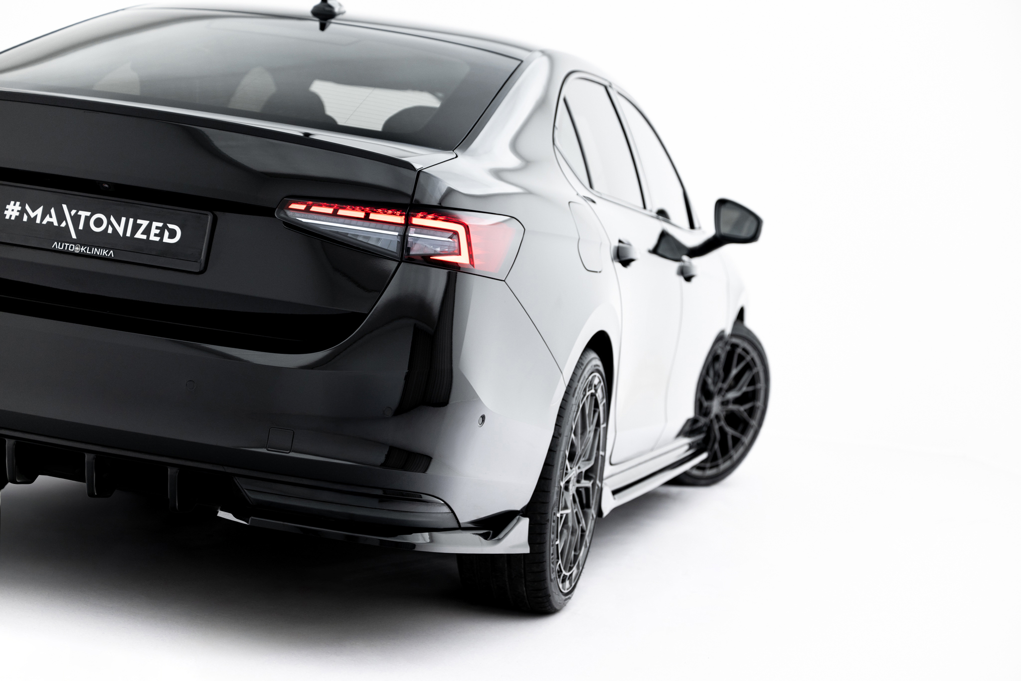 REAR SIDE SPLITTERS V.2 SUITABLE FOR SKODA SUPERB SPORTLINE MK4 – MAXTON DESIGN - 3