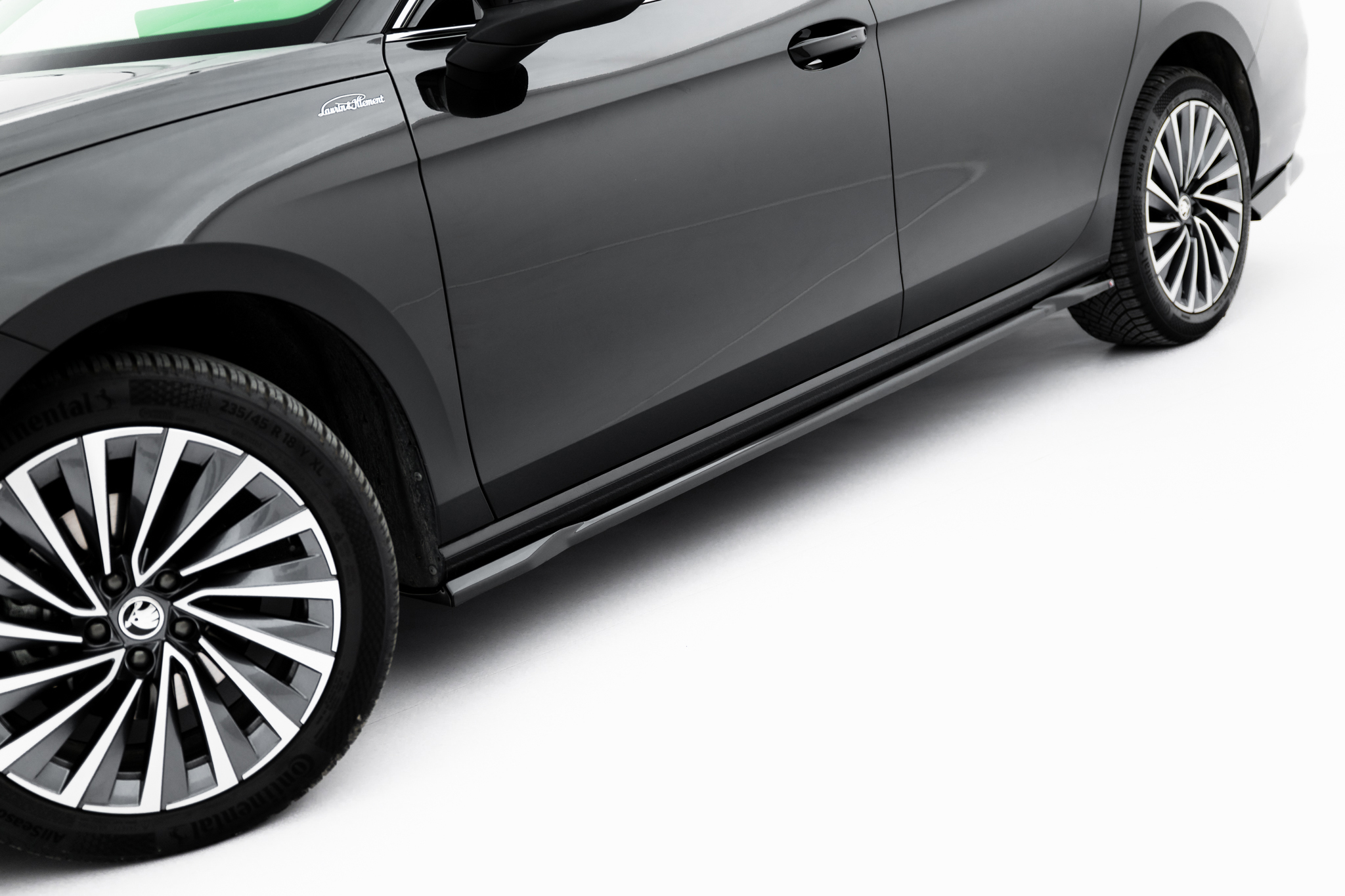 SIDE SKIRTS DIFFUSERS V.1 SUITABLE FOR SKODA SUPERB MK4 – MAXTON DESIGN - 3