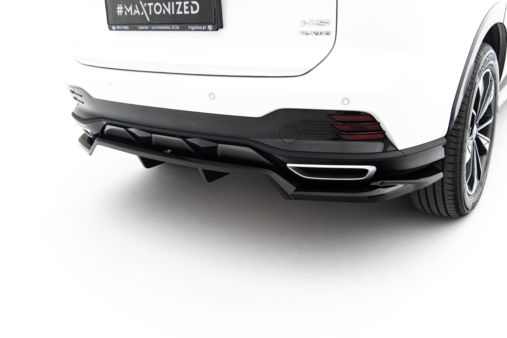 REAR SPLITTER (WITH VERTICAL BARS) SUITABLE FOR MG HS MK2 – MAXTON DESIGN - 4