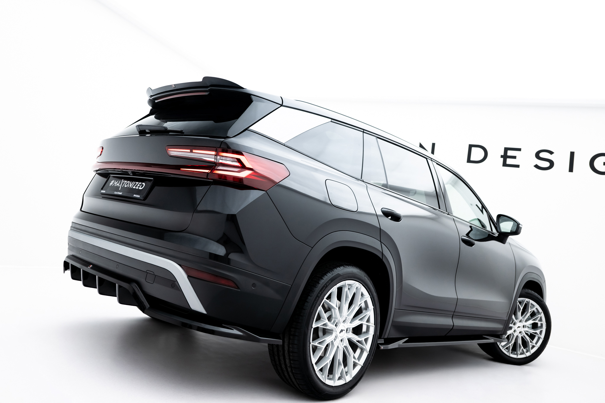 REAR SPLITTER (WITH VERTICAL BARS) SUITABLE FOR SKODA KODIAQ MK2 – MAXTON DESIGN - 2