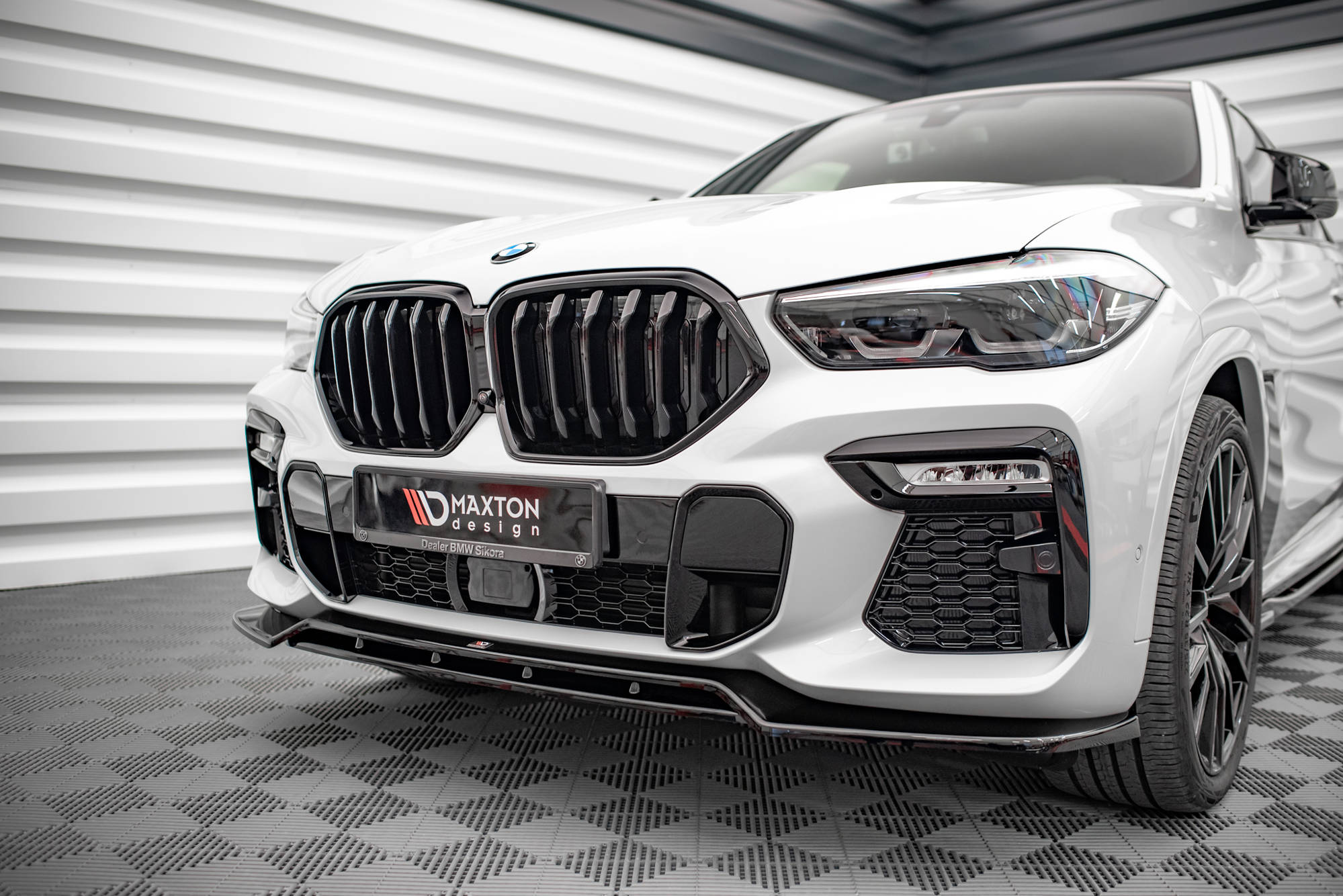 Front Splitter V.2 BMW X6 M-Pack G06 - 3