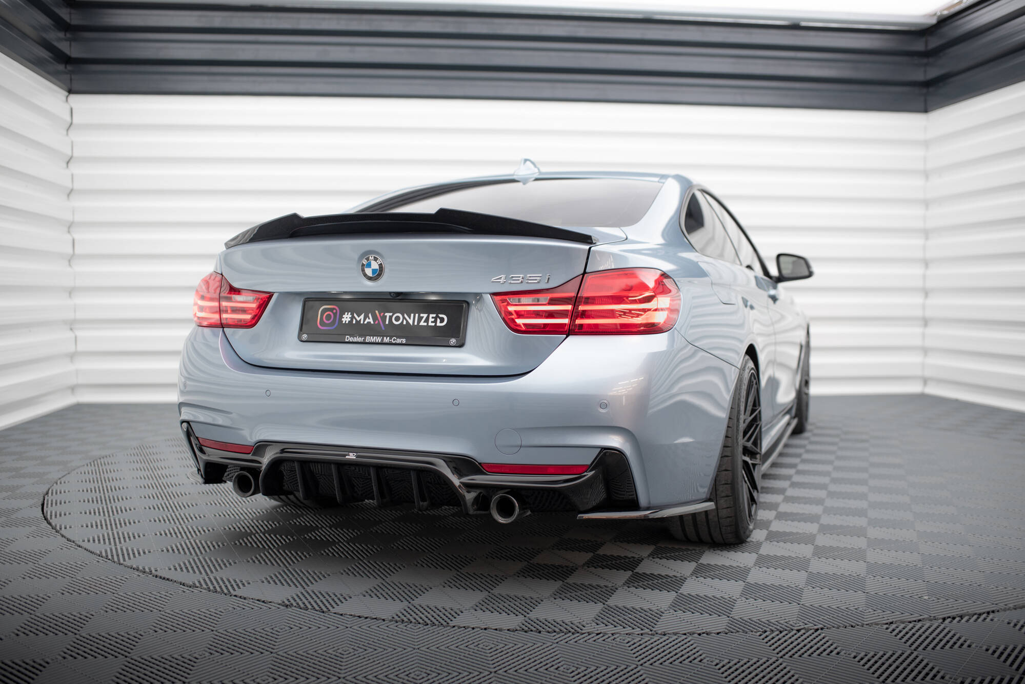 Rear Valance BMW 4 Coupe / Gran Coupe / Cabrio M-Pack F32 / F36 / F33 (Version with single exhausts on both sides) - 2