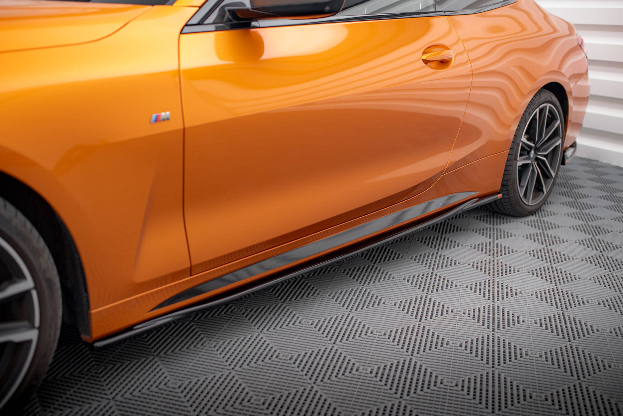 Side Skirts Diffusers V.3 BMW 4 M-Pack / M440i G22 / G23 - 2