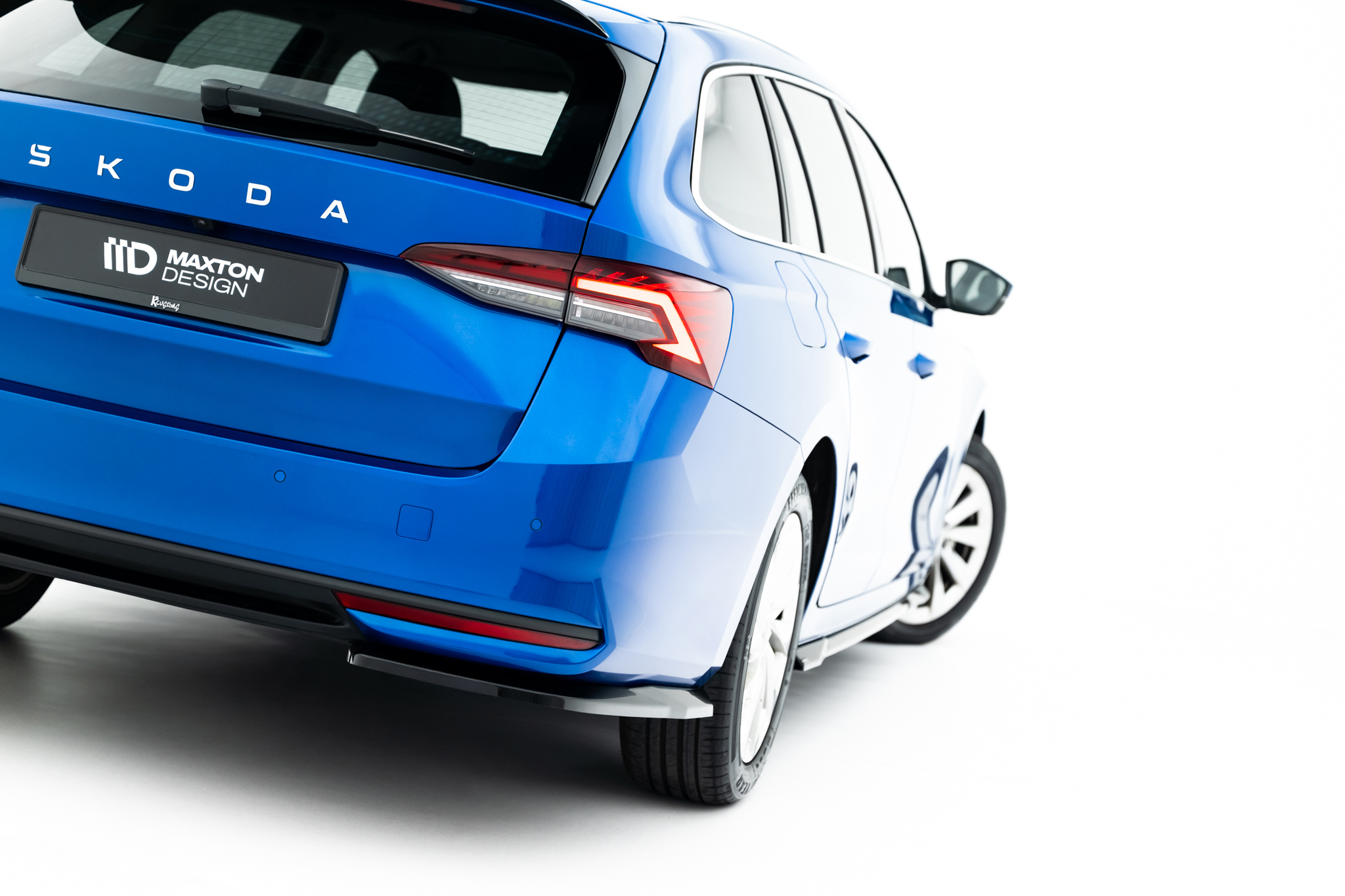 REAR SIDE SPLITTERS SUITABLE FOR SKODA OCTAVIA LIFTBACK / COMBI MK4 FACELIFT – MAXTON DESIGN
