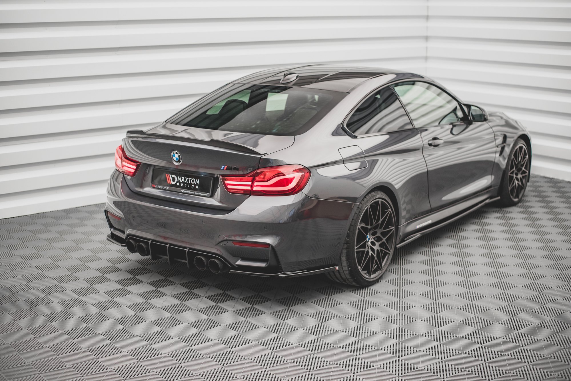 Rear Side Splitters V.2 BMW M4 F82 - 3