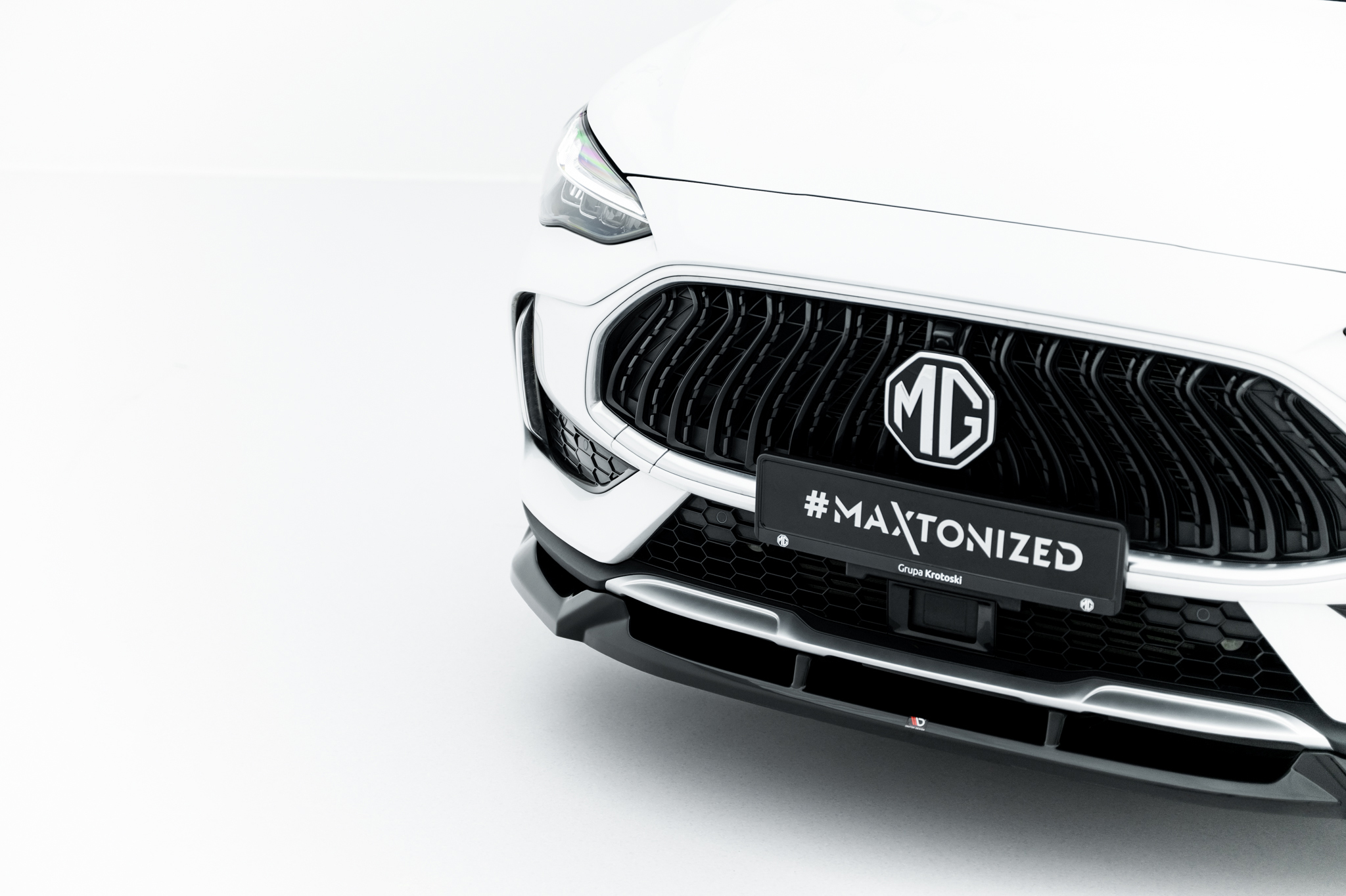 FRONT SPLITTER SUITABLE FOR MG HS MK1 FACELIFT – MAXTON DESIGN - 2