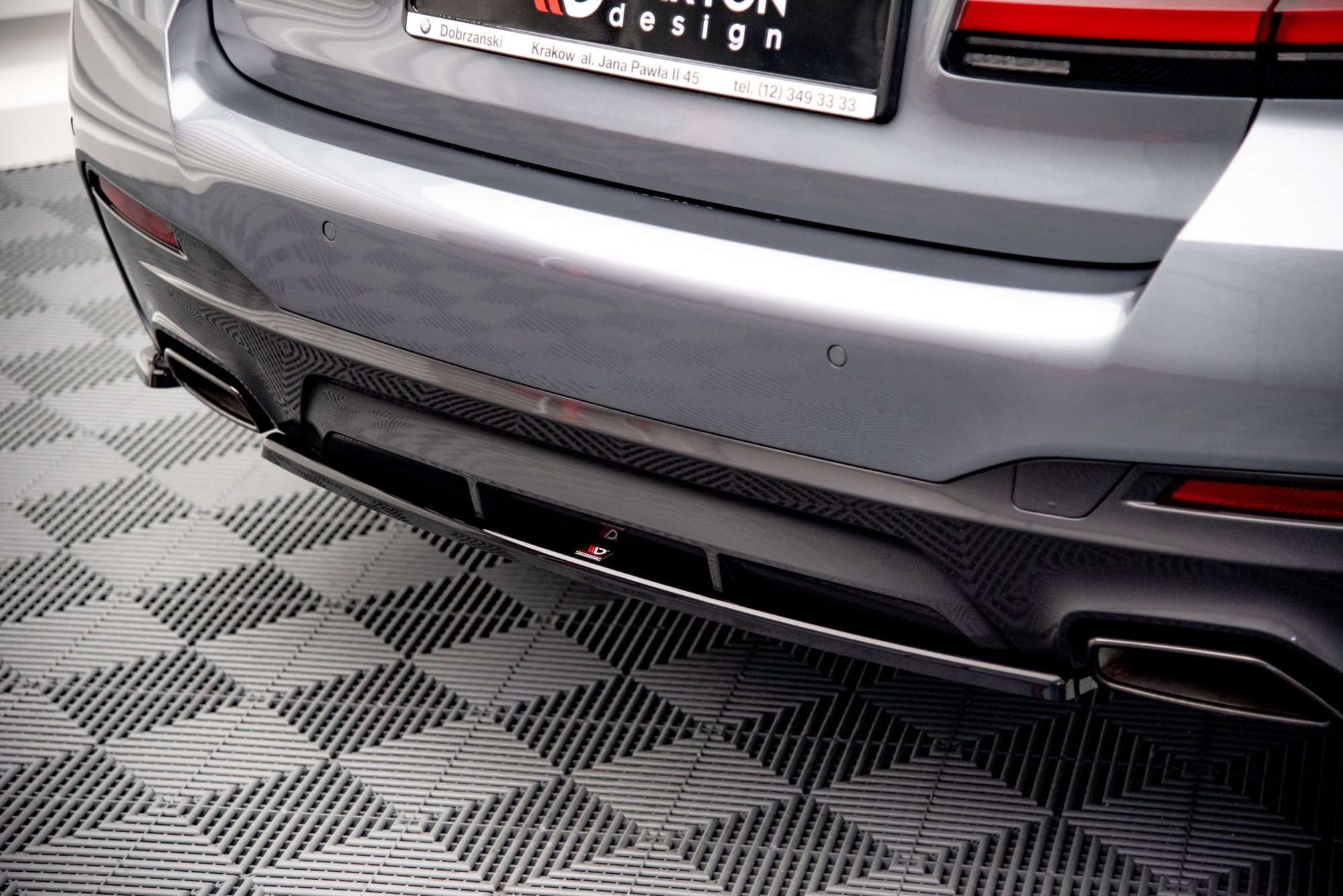 Central Rear Splitter BMW 5 G30 Facelift M-Pack (2020-) - 3