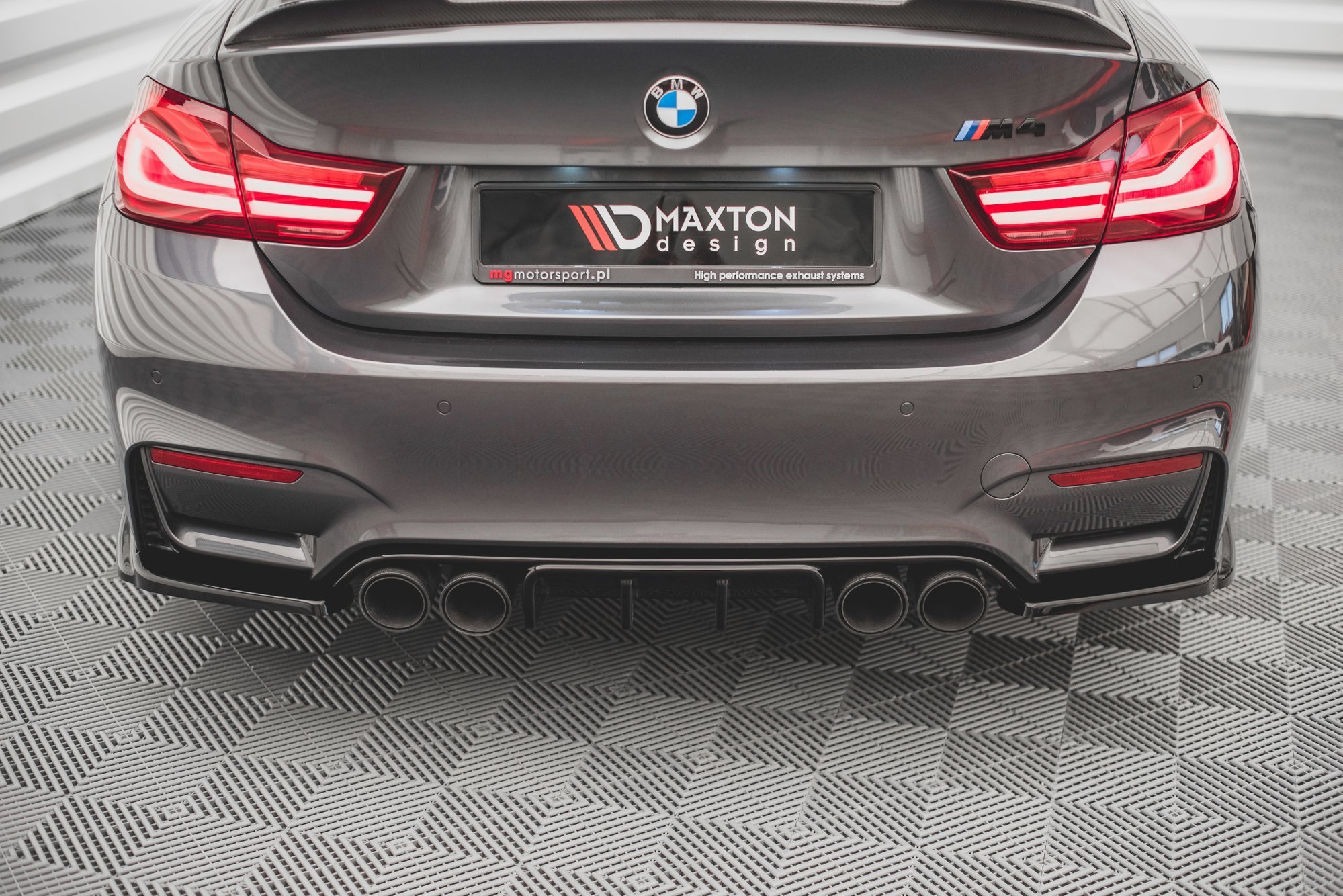 Rear Side Splitters V.3 BMW M4 F82 - 3