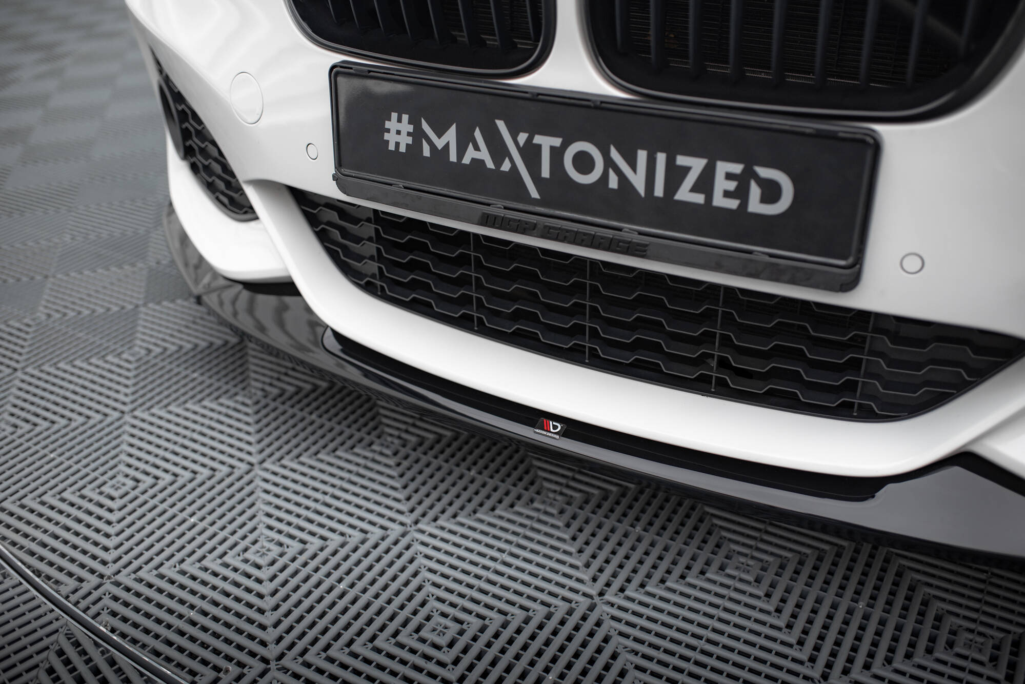 Front Splitter V.4 CSL Look BMW 1 M-Pack / M140i F20 Facelift - 4