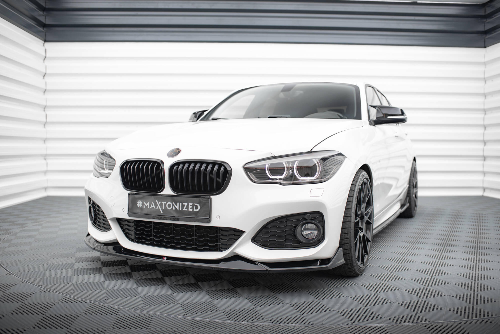 Front Splitter V.4 CSL Look BMW 1 M-Pack / M140i F20 Facelift - 3