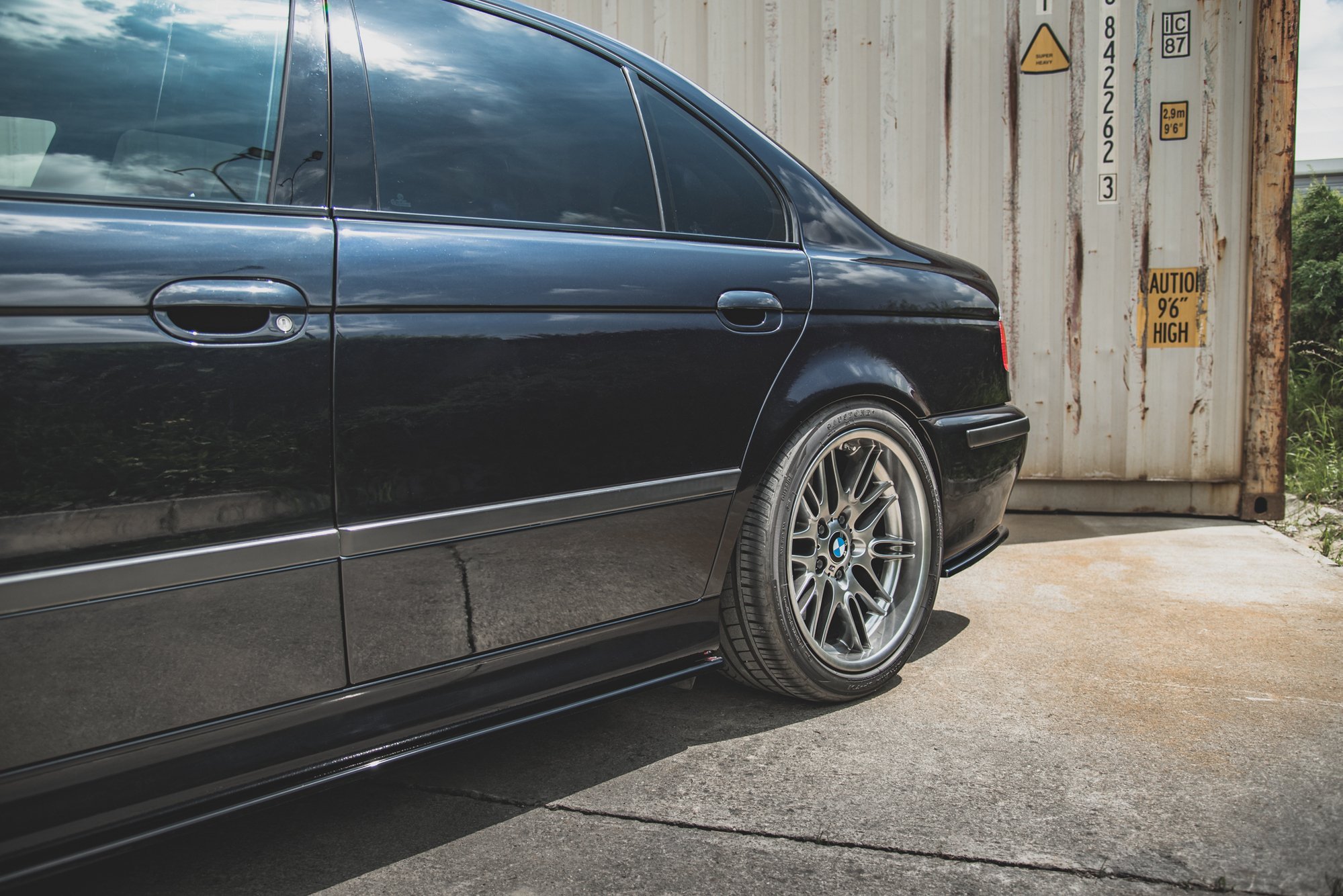Side Skirts Diffusers BMW M5 / 5 M-Pack E39 - 4
