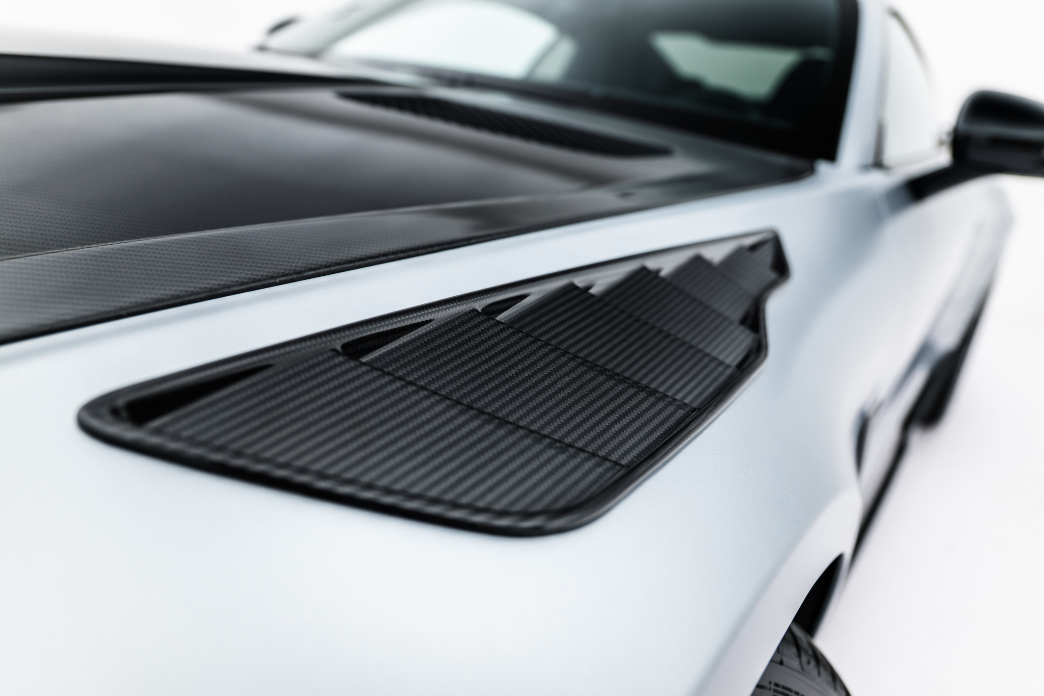 PREPREG CARBON FRONT FENDER SIDE VENTS SUITABLE FOR MERCEDES-AMG GT 63 / 55 / 63 S E PERFORMANCE C192 – MAXTON DESIGN - 2