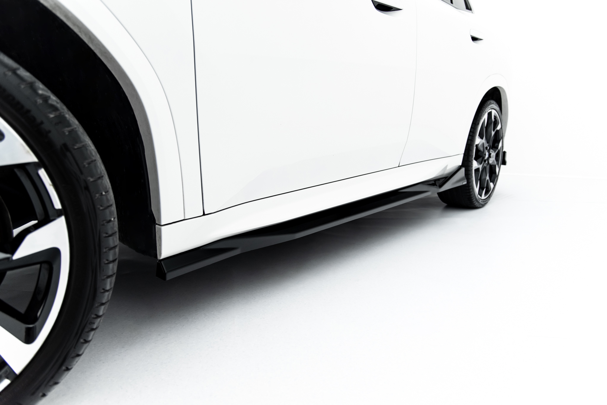 SIDE SKIRTS DIFFUSERS SUITABLE FOR BMW X2 M35I U10 – MAXTON DESIGN - 2