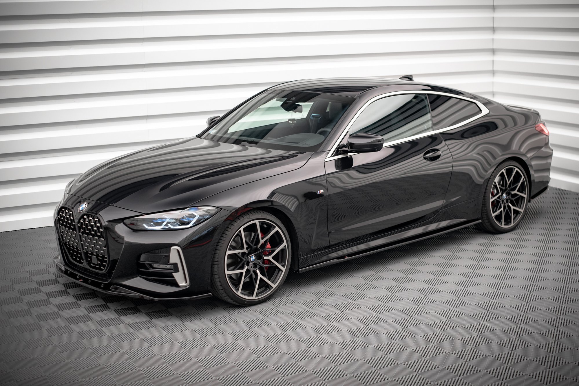 Side Skirts Diffusers V.1 BMW 4 M-Pack / M440i G22 / G23 - 3