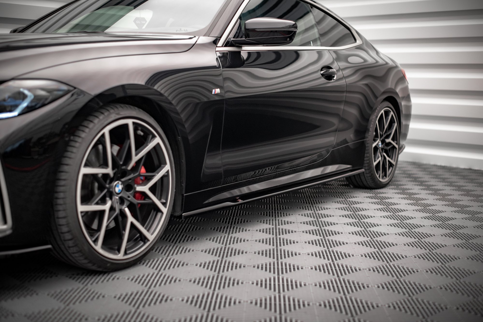 Side Skirts Diffusers V.1 BMW 4 M-Pack / M440i G22 / G23 - 2