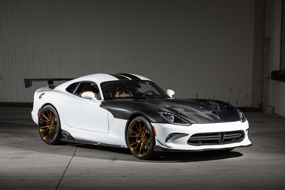 AGENCY POWER FULL CARBON FIBER OEM VENTED HOOD SRT VIPER 2013+ - 2