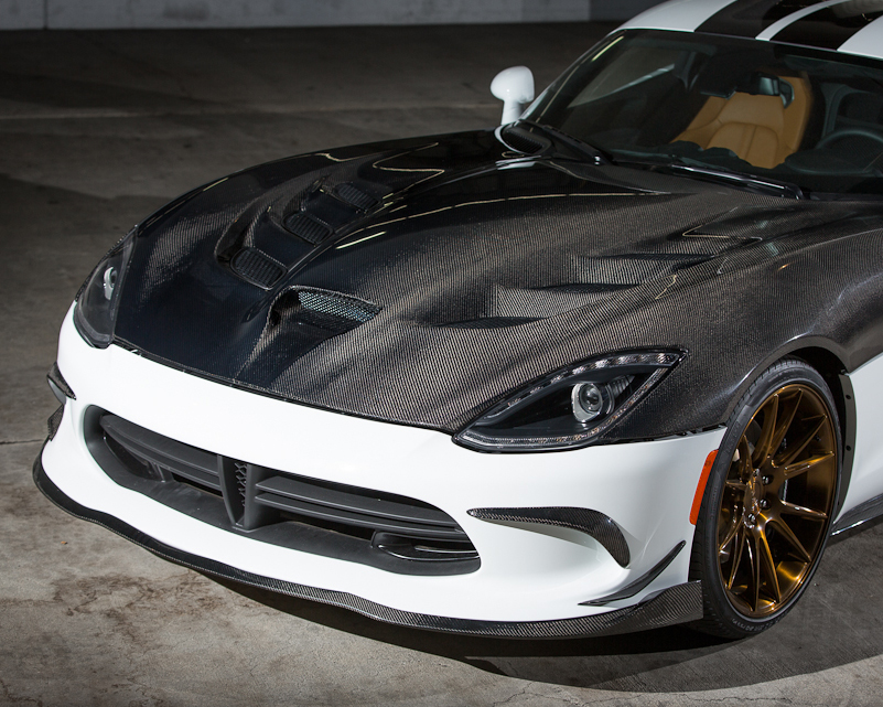 AGENCY POWER FULL CARBON FIBER OEM VENTED HOOD SRT VIPER 2013+