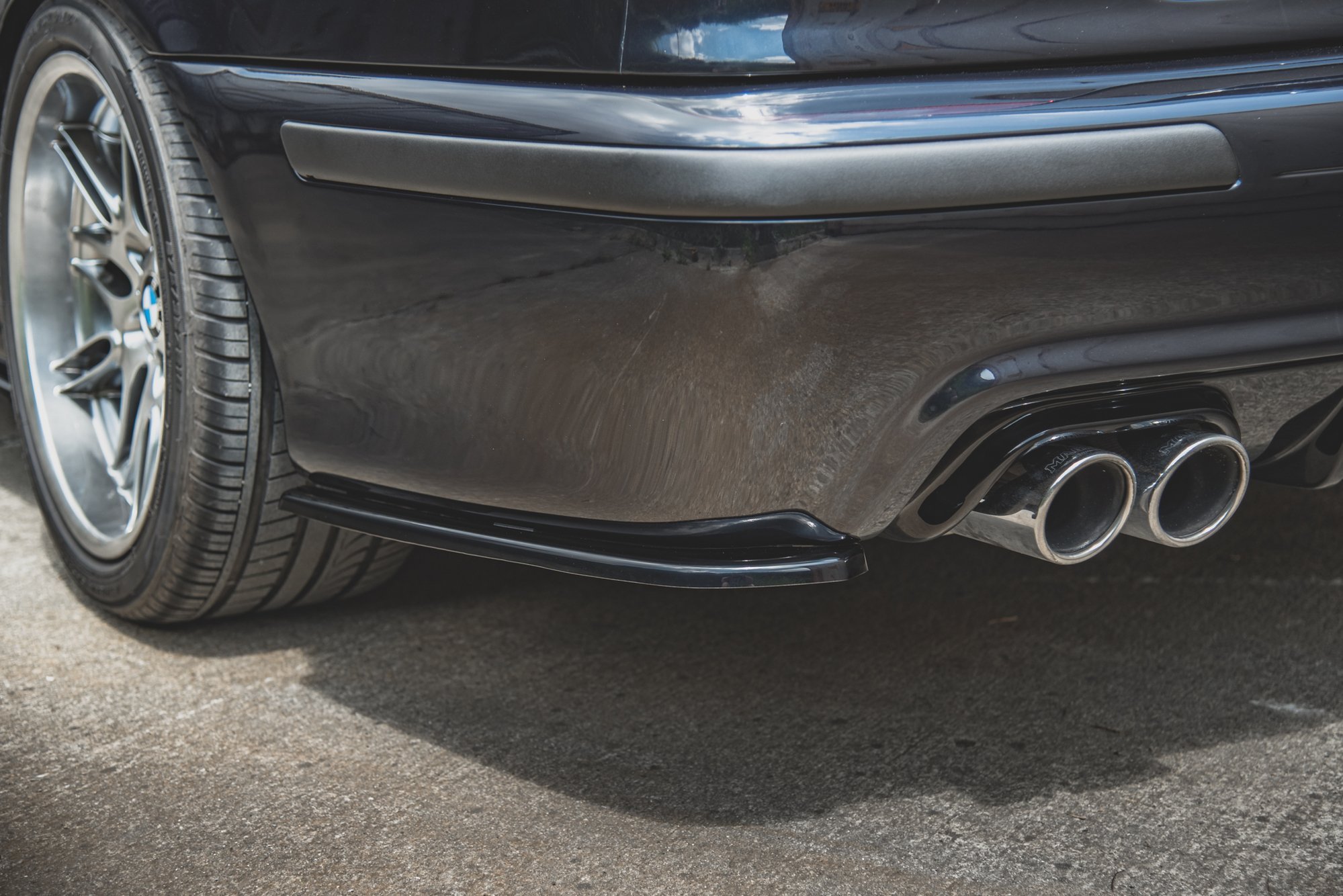Rear Side Splitters BMW M5 / 5 M-Pack E39 - 3
