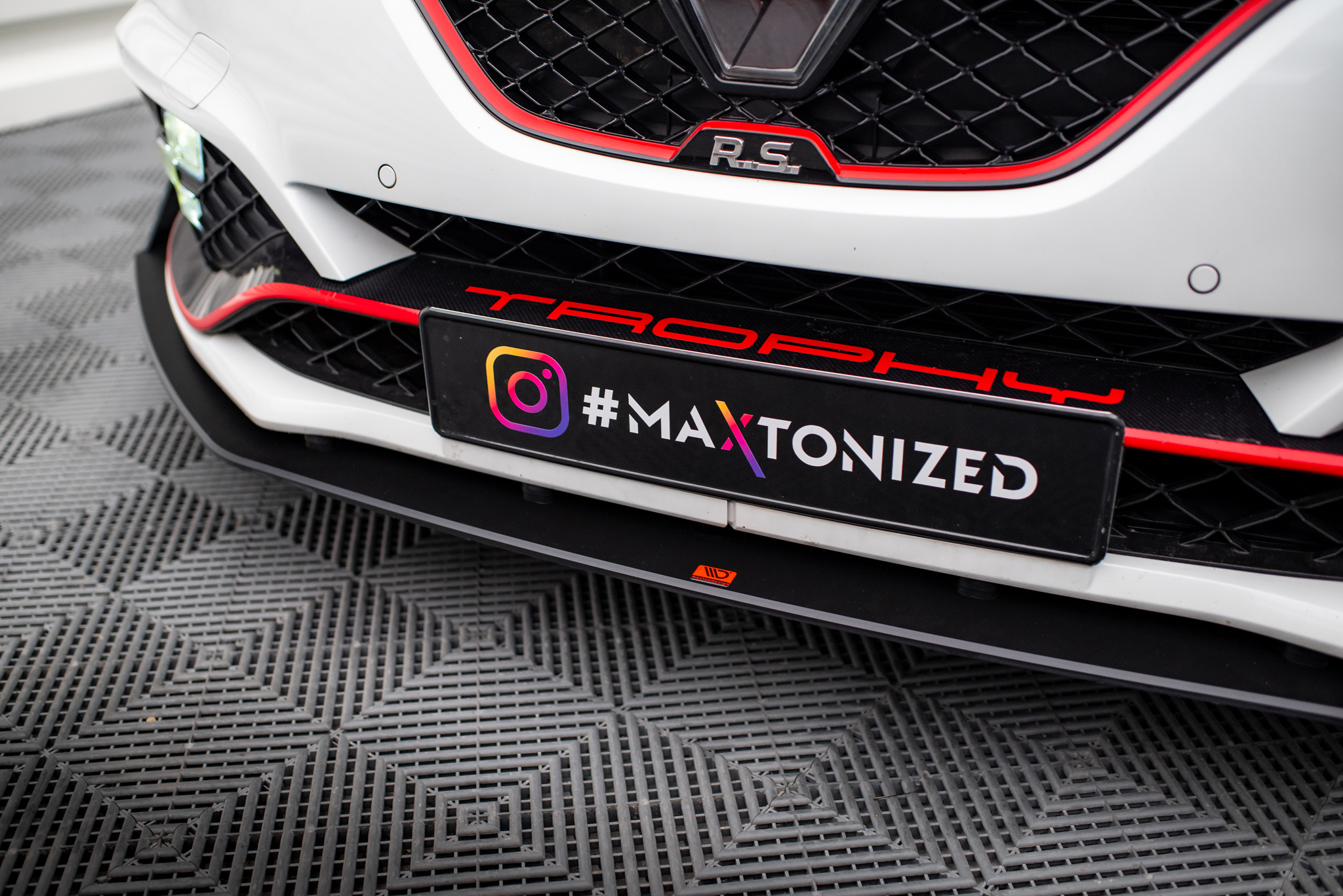 STREET PRO FRONT SPLITTER SUITABLE FOR RENAULT MEGANE RS MK4 – MAXTON DESIGN - 5