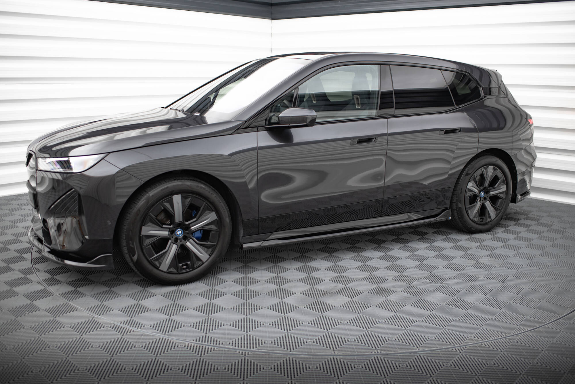 Side Skirts Diffusers BMW iX M-Pack i20 - 2