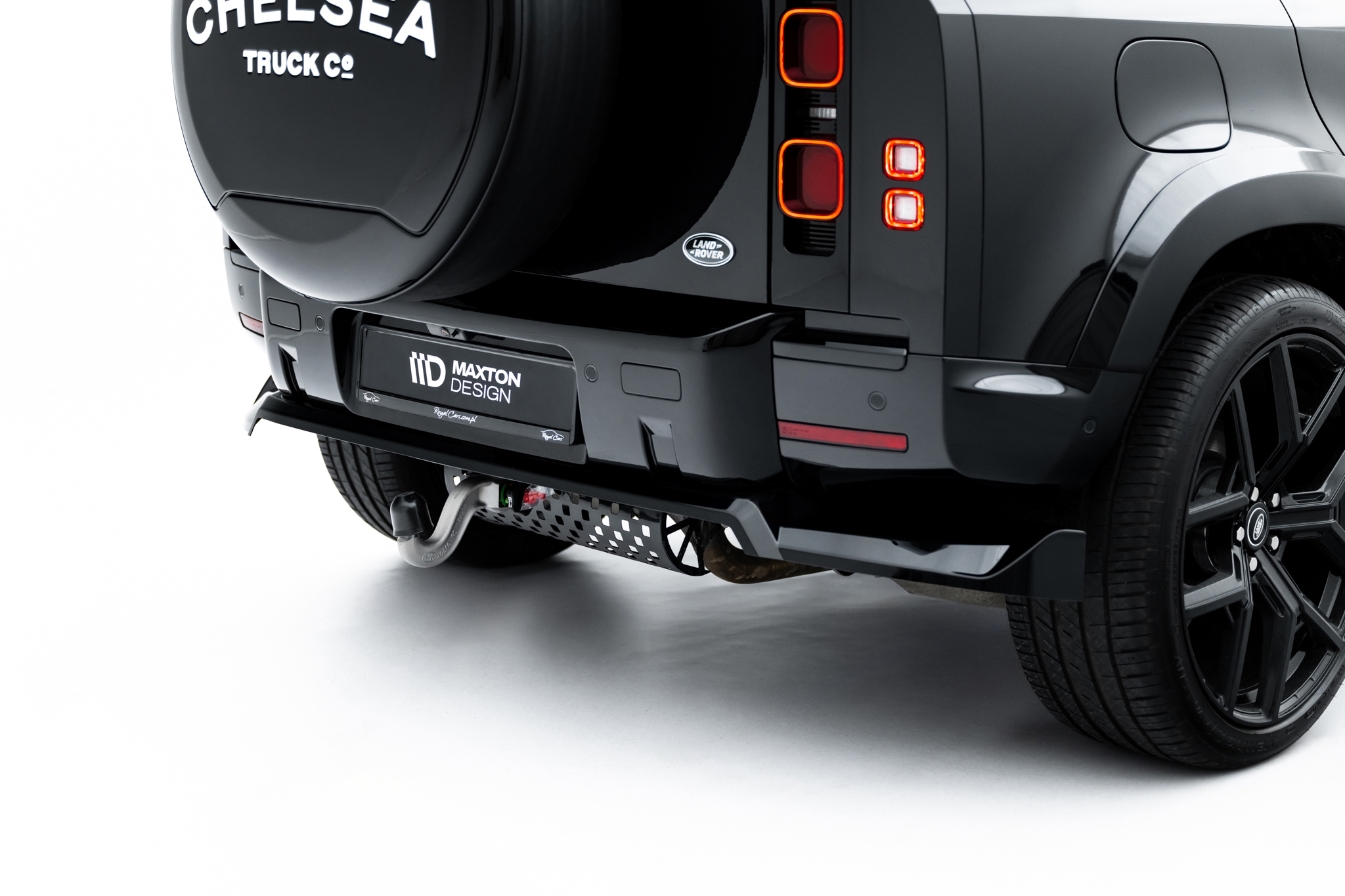 REAR SPLITTER (WITH VERTICAL BARS) SUITABLE FOR LAND ROVER DEFENDER MK4 – MAXTON DESIGN - 9
